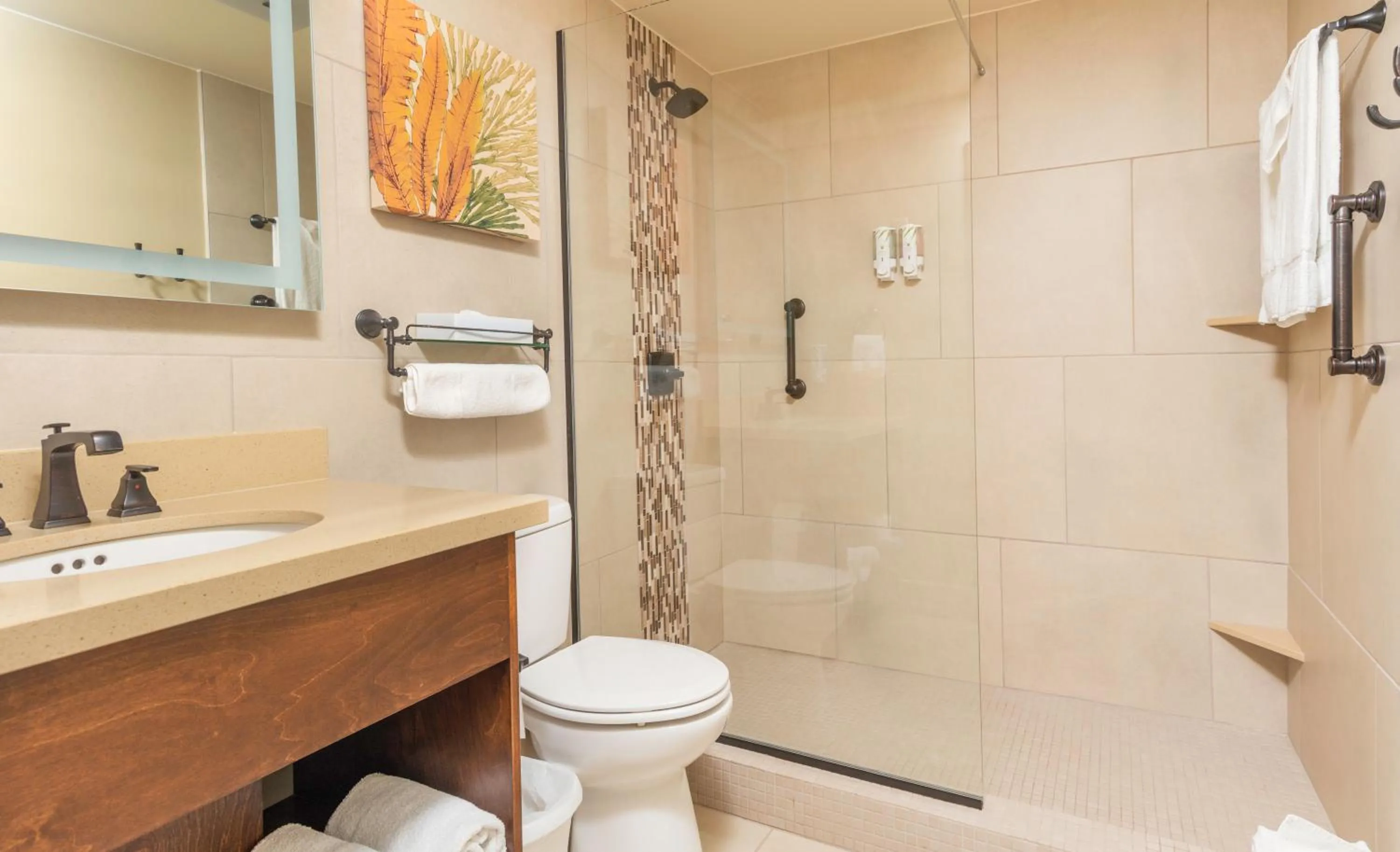 Bathroom in Eagle Aruba Resort