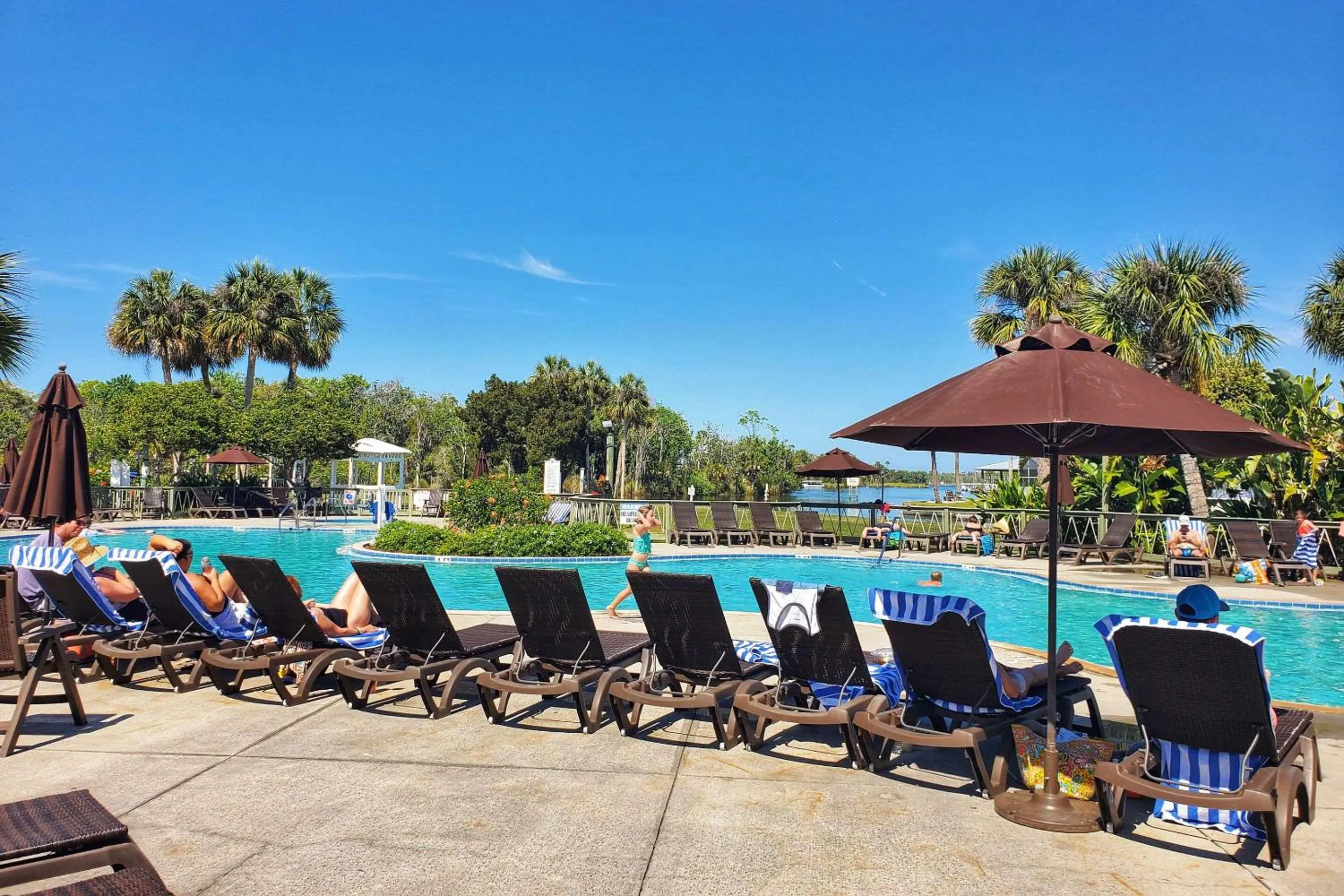 Swimming pool in Plantation Resort on Crystal River, Ascend Hotel Collection
