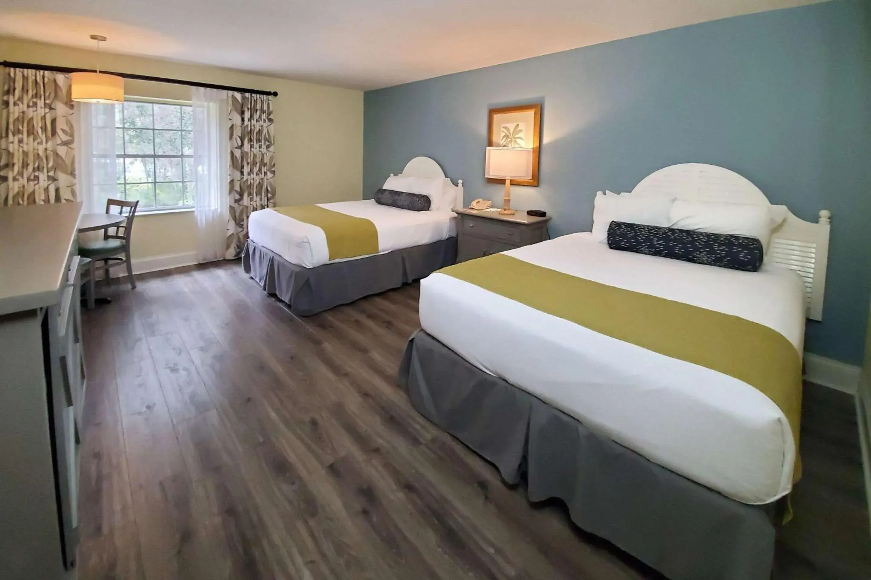 Double Room with Two Double Beds - Waterfront in Plantation Resort on Crystal River, Ascend Hotel Collection Double Room with Two Double Beds - Waterfront in Plantation Resort on Crystal River, Ascend Hotel Collection
