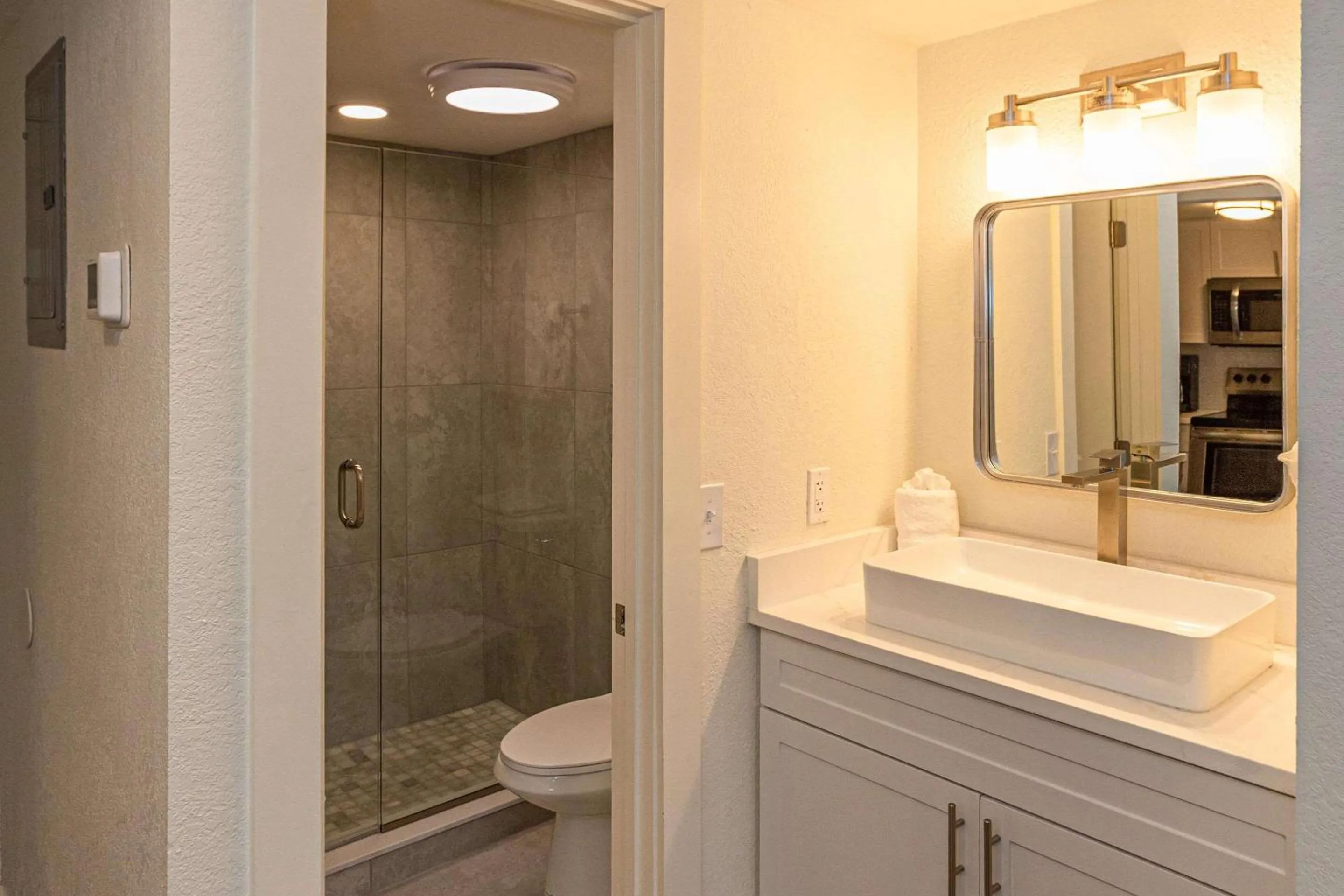 Bedroom in Plantation Resort on Crystal River, Ascend Hotel Collection