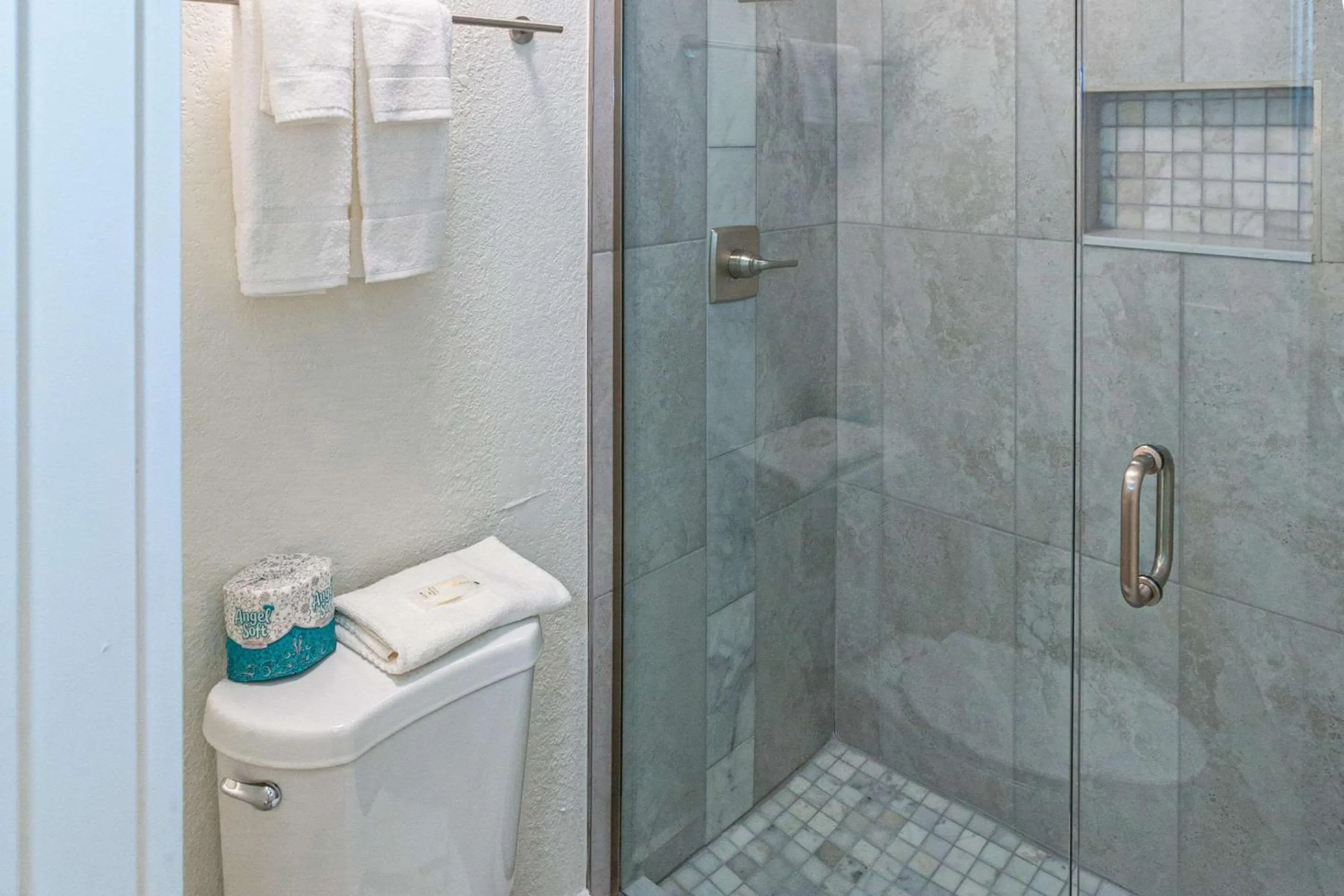 Bedroom in Plantation Resort on Crystal River, Ascend Hotel Collection