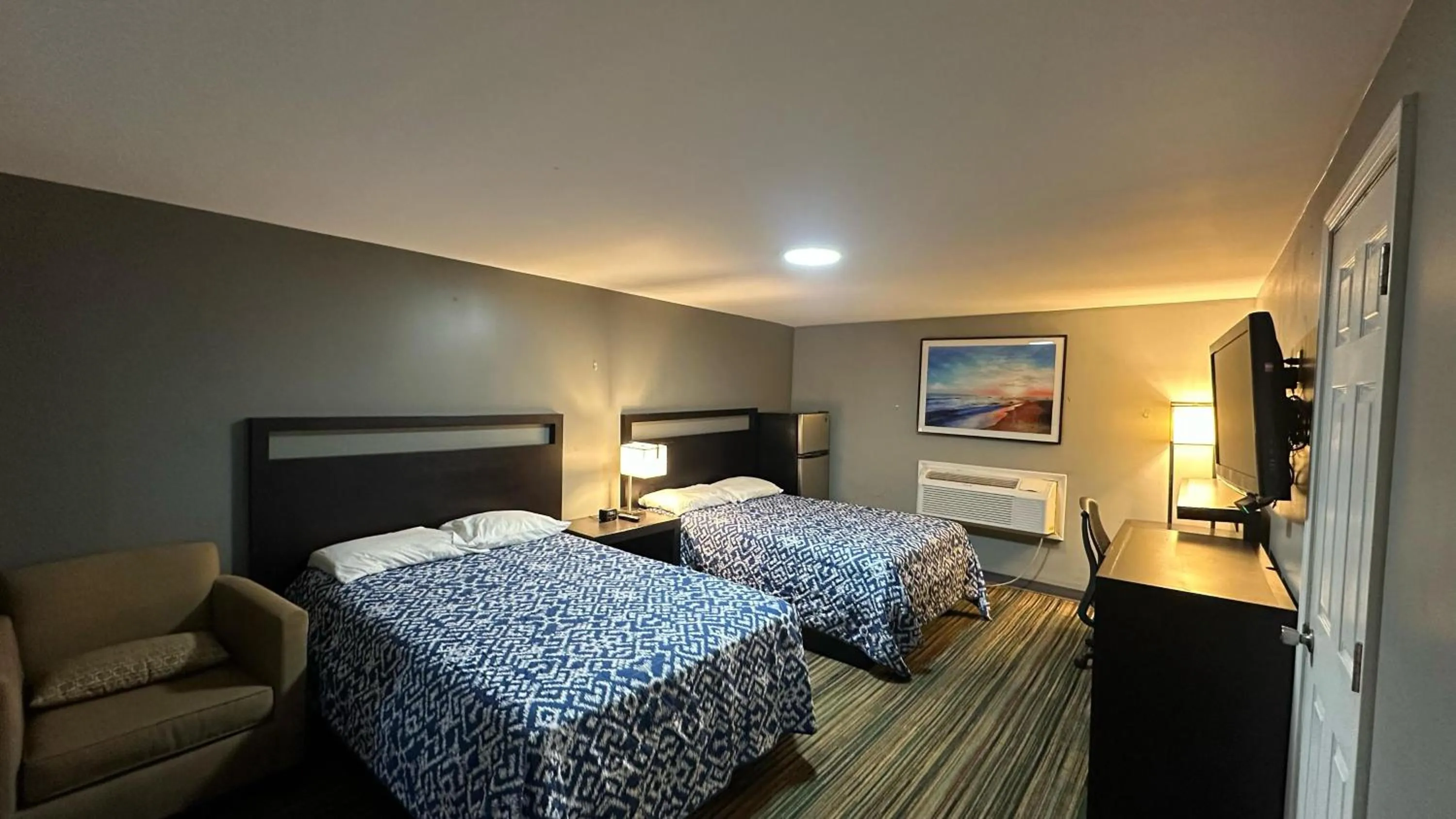 Photo of the whole room, Bed in Catalina Airport Motel