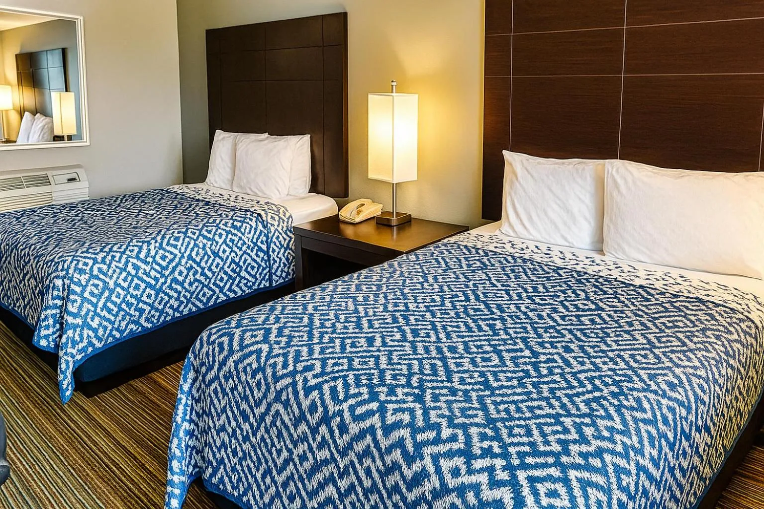 Bedroom, Bed in Catalina Airport Motel