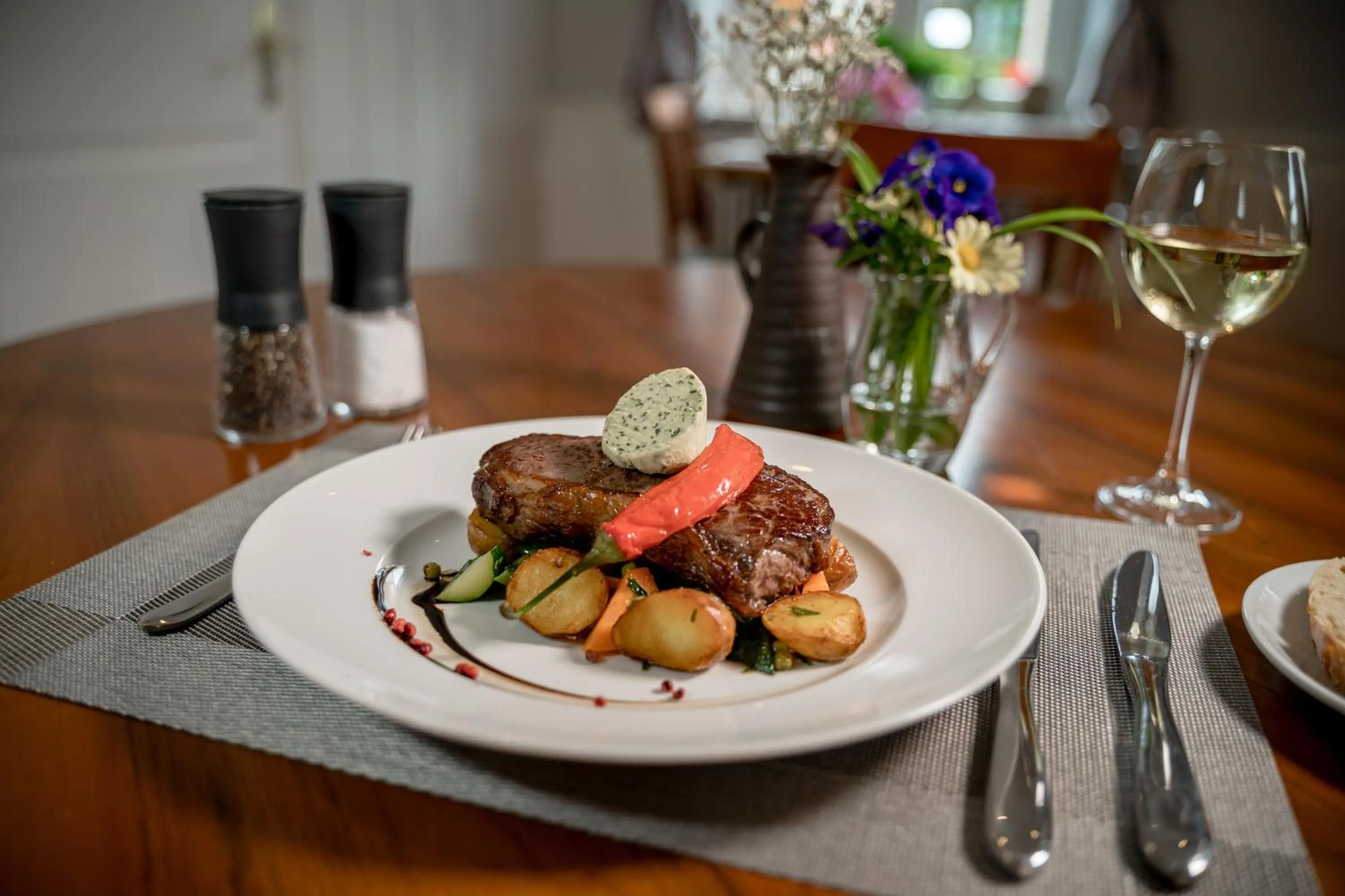 Restaurant/places to eat in Hotel & Restaurant Tanne