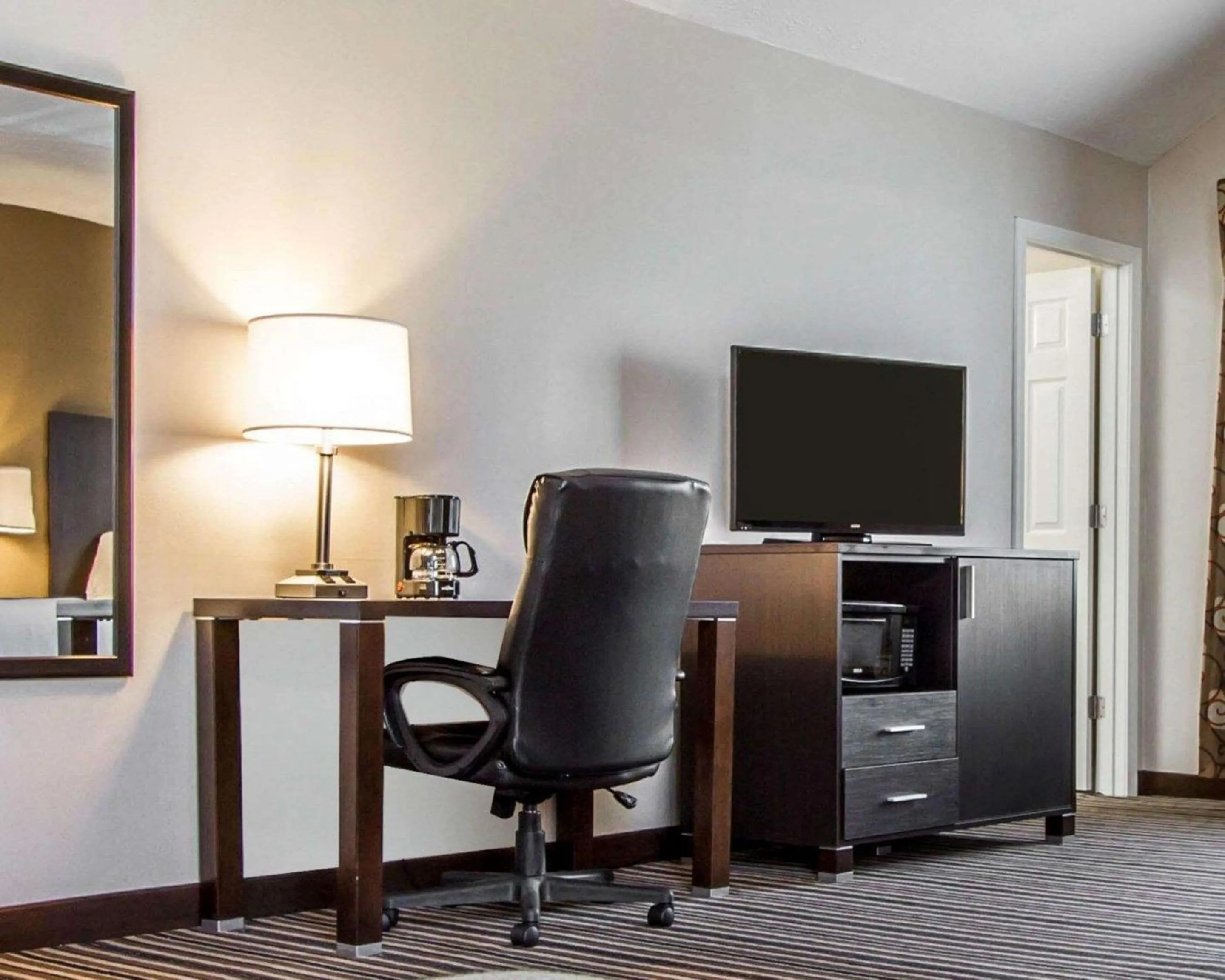 Bedroom in Quality Inn & Suites South Portland