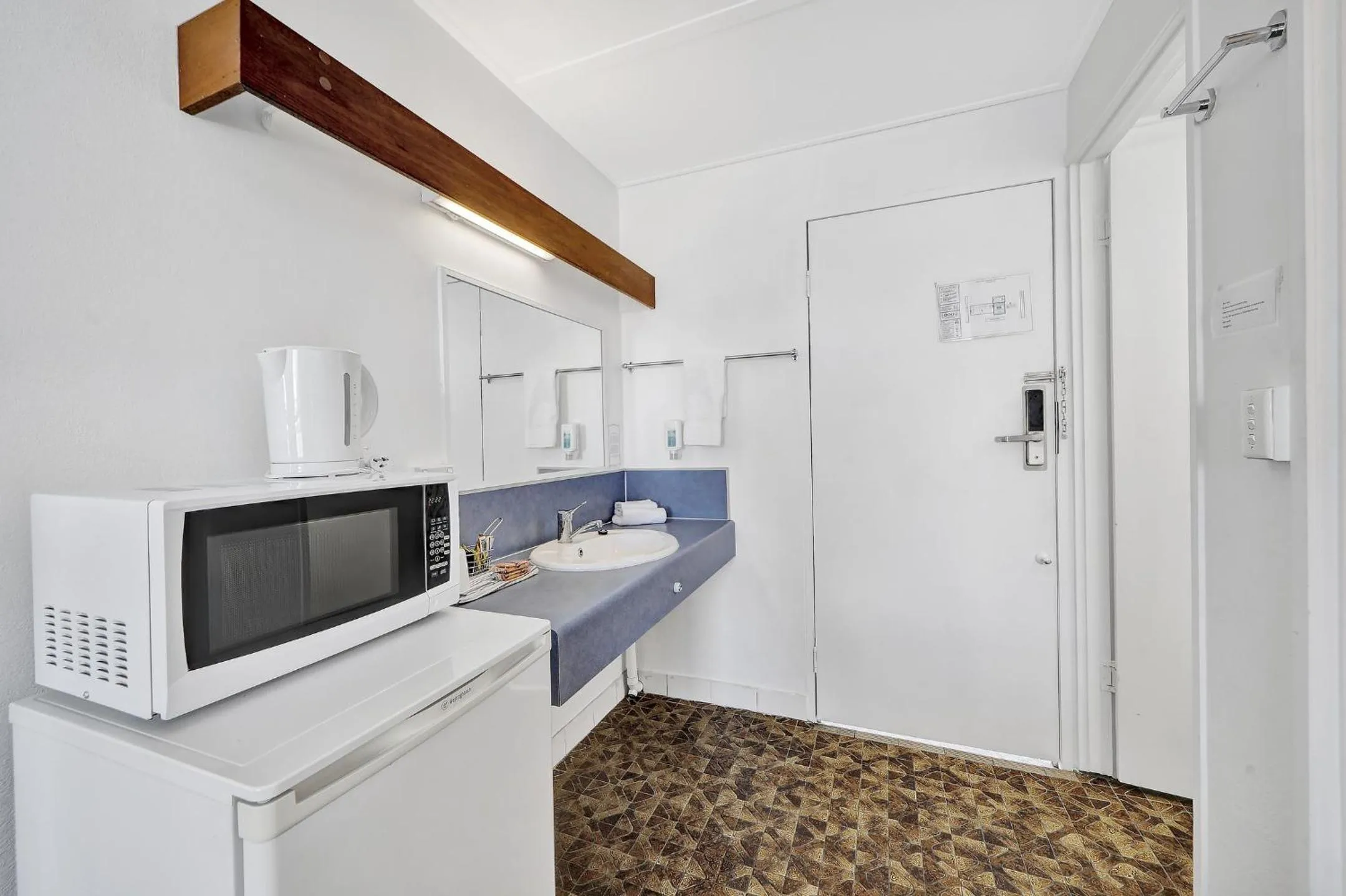 Bathroom in Oscar Motel