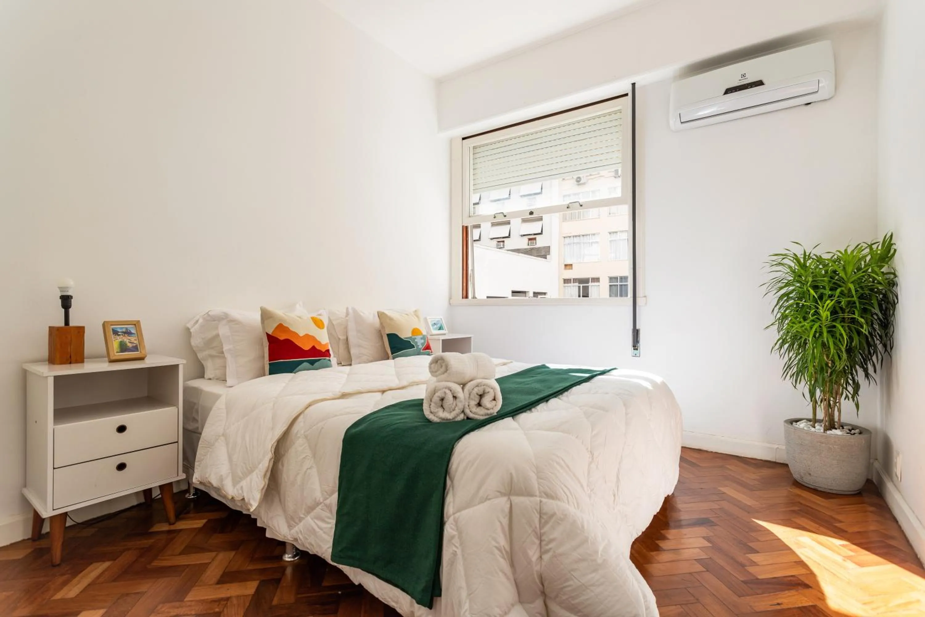 Bed in Unhotel - Charmoso Apartamento Temporada com 3 quartos em Copacabana