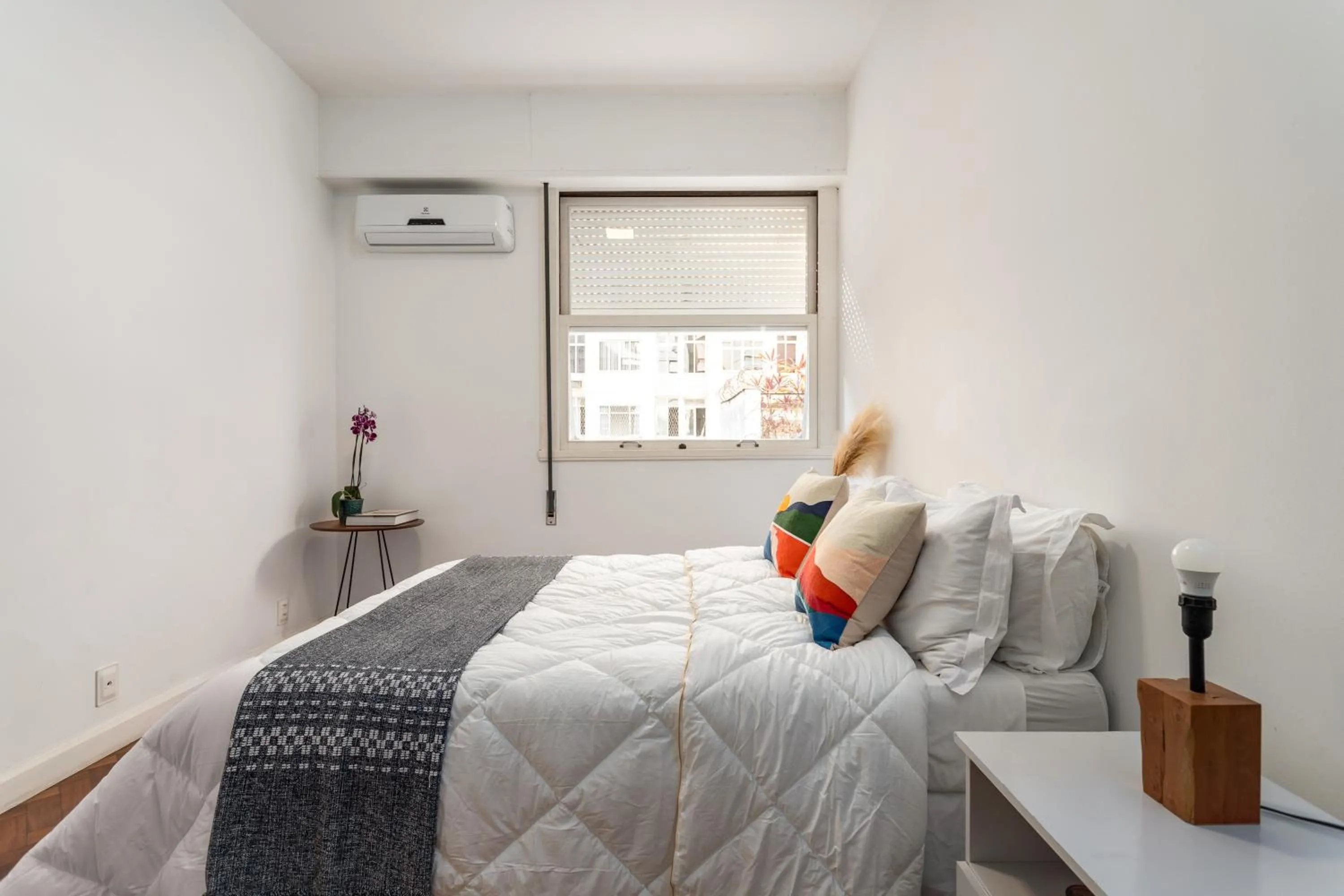 Bed in Unhotel - Charmoso Apartamento Temporada com 3 quartos em Copacabana