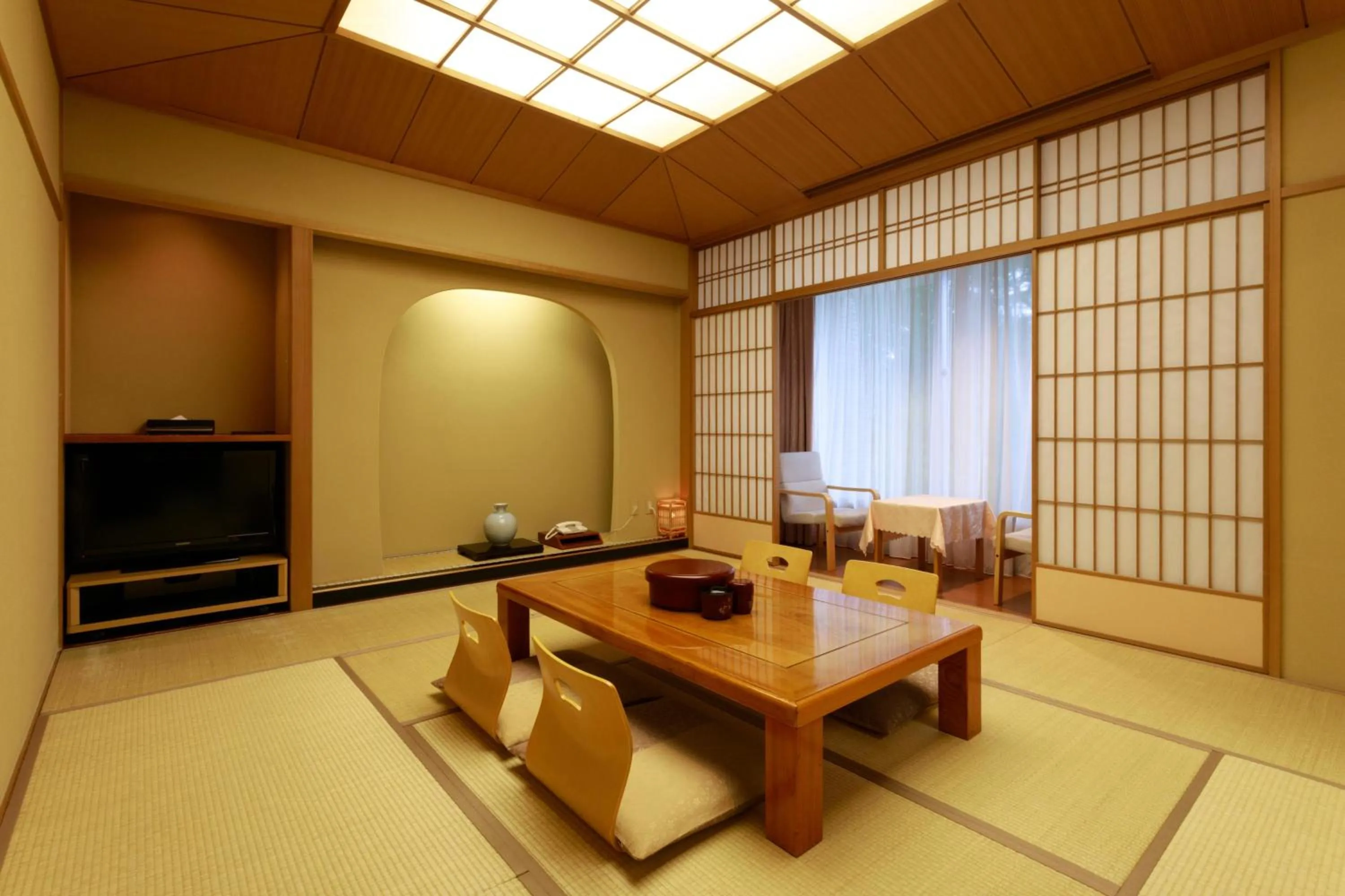 Izumigo Kiyosato Kogen Hotel