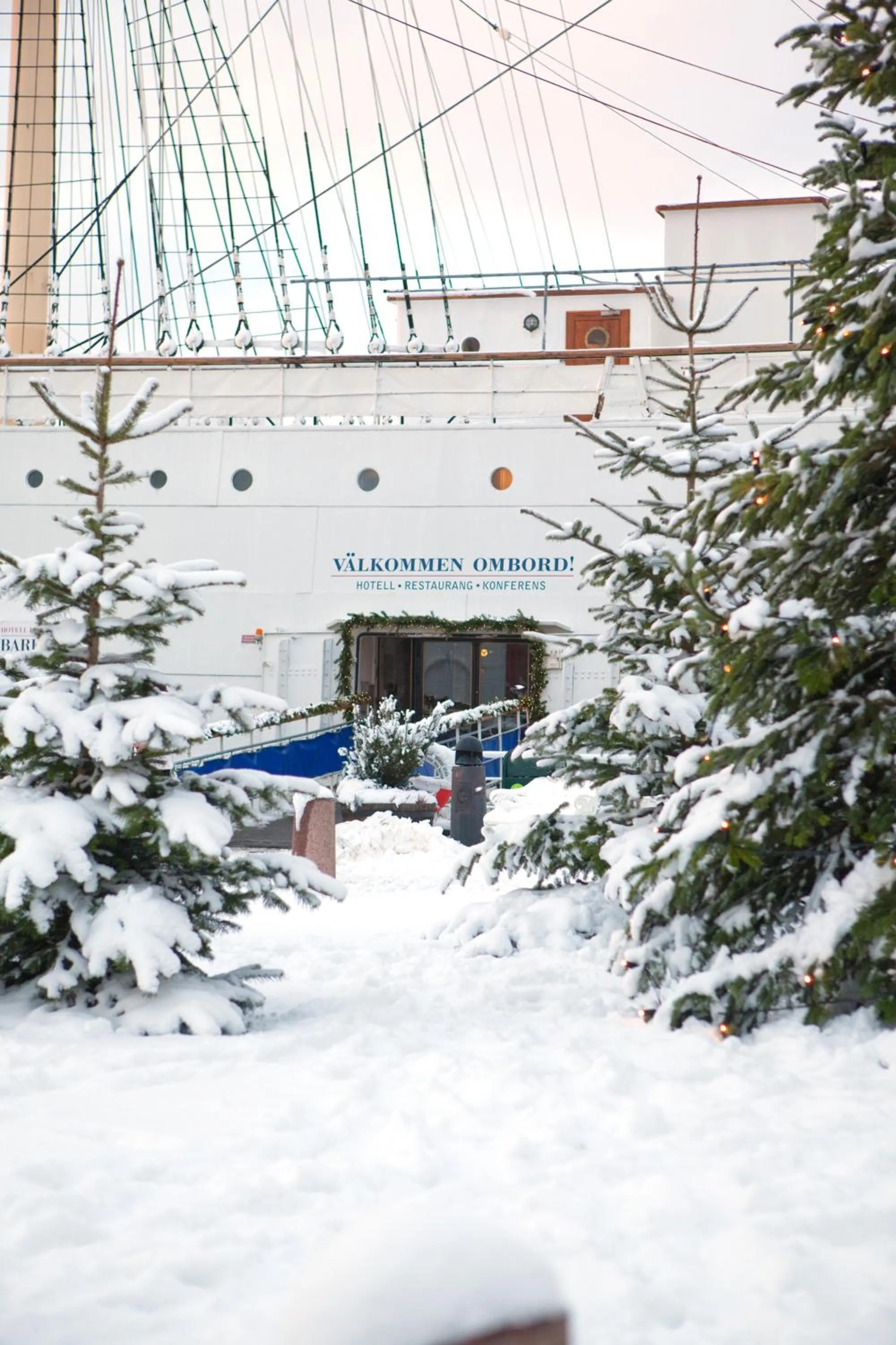 Facade/entrance in Hotel Barken Viking
