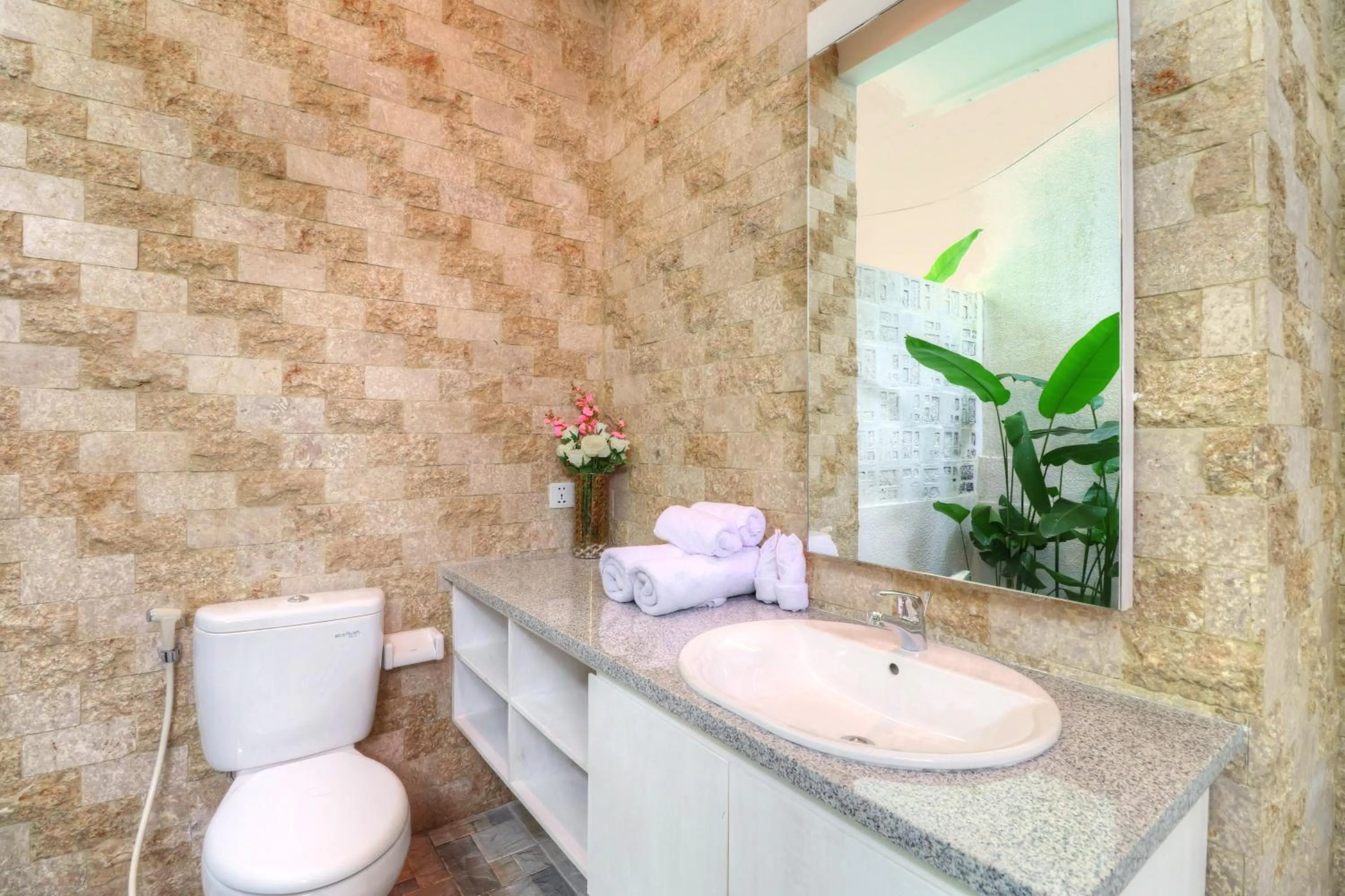 Shower in Villa Tirta Padi 2 Ubud