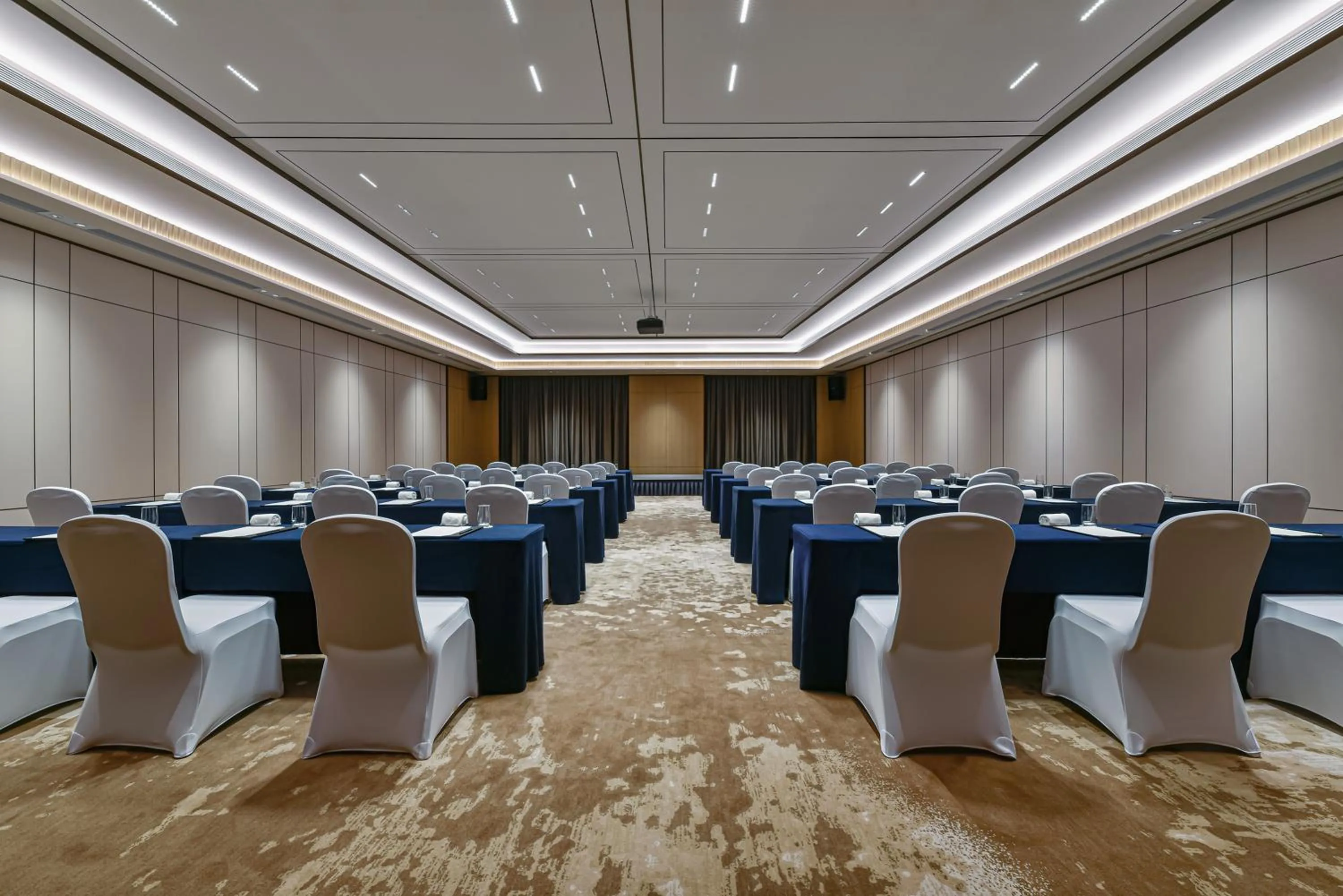 Meeting/conference room in Empark Grand Hotel Beijing