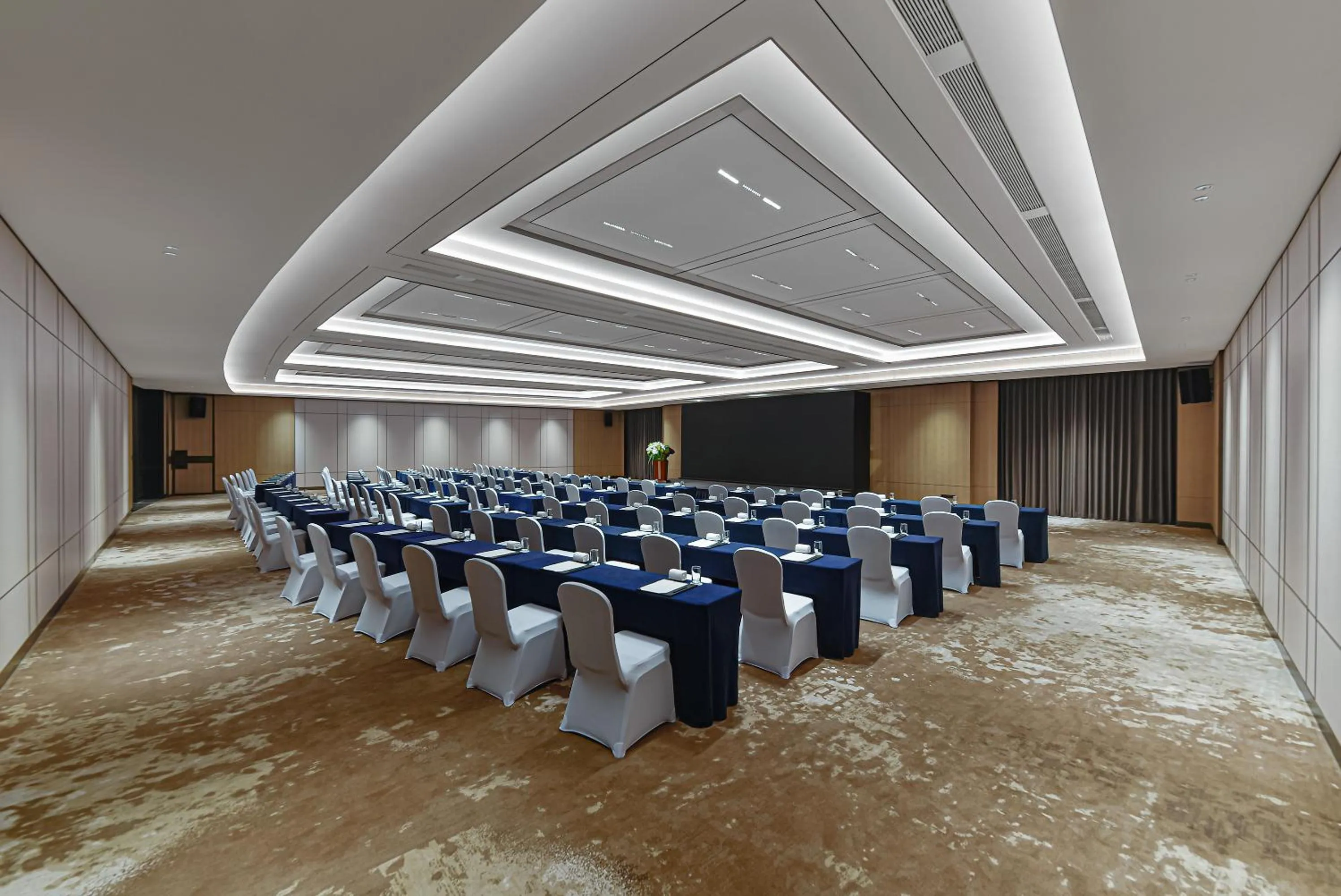 Meeting/conference room in Empark Grand Hotel Beijing