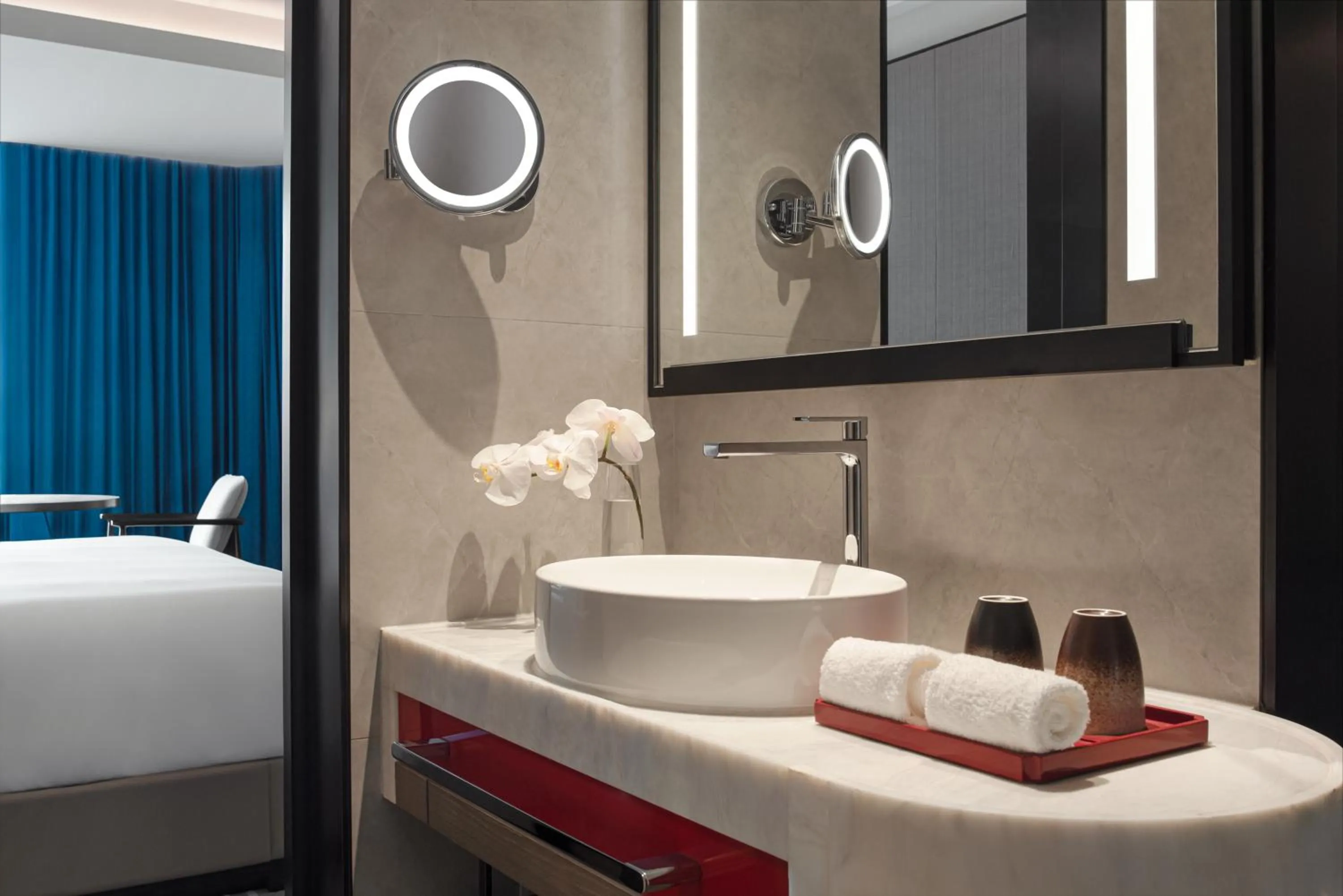 Toilet, Bed in Empark Grand Hotel Beijing