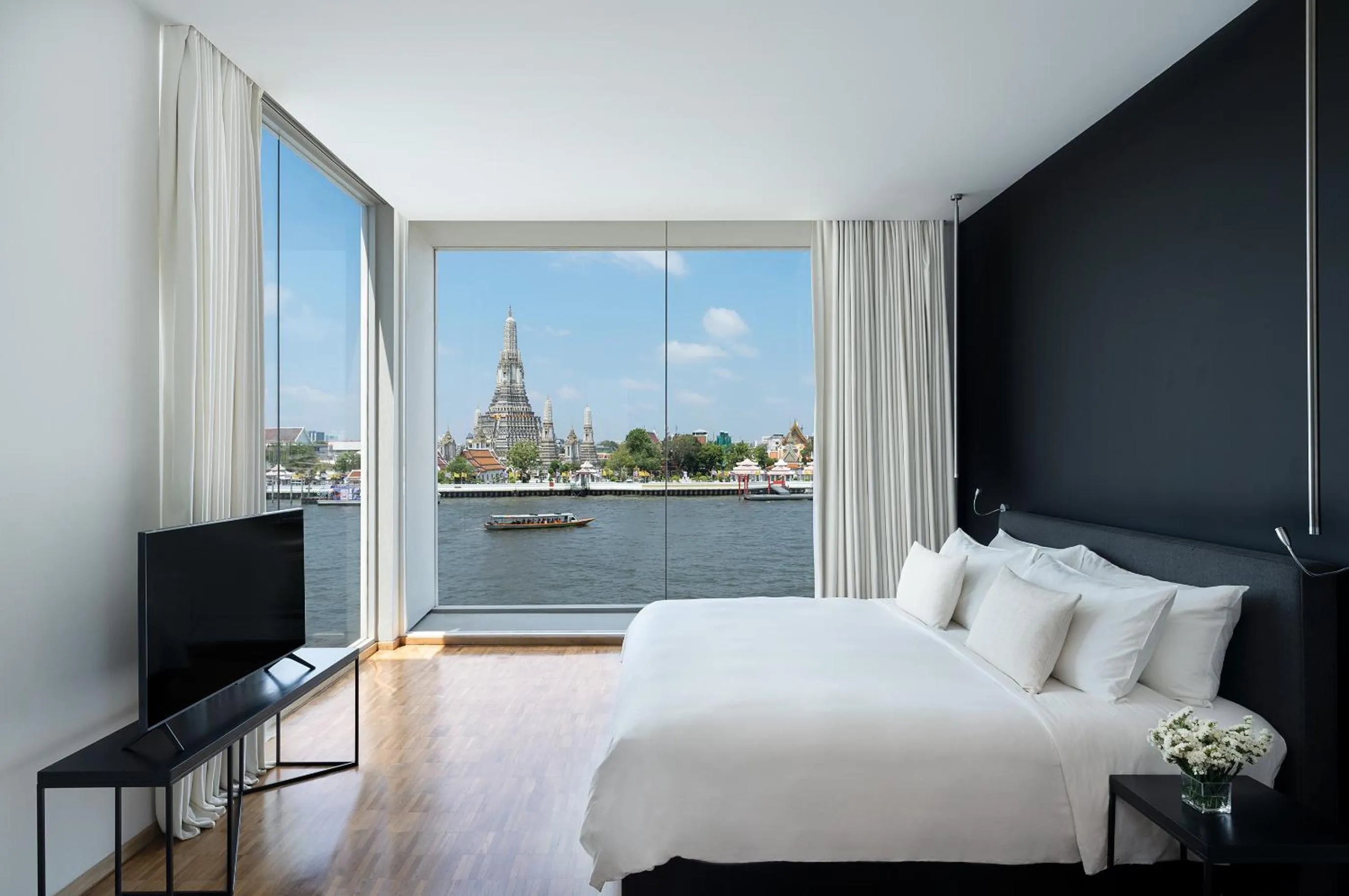 Bed in Sala Rattanakosin Bangkok