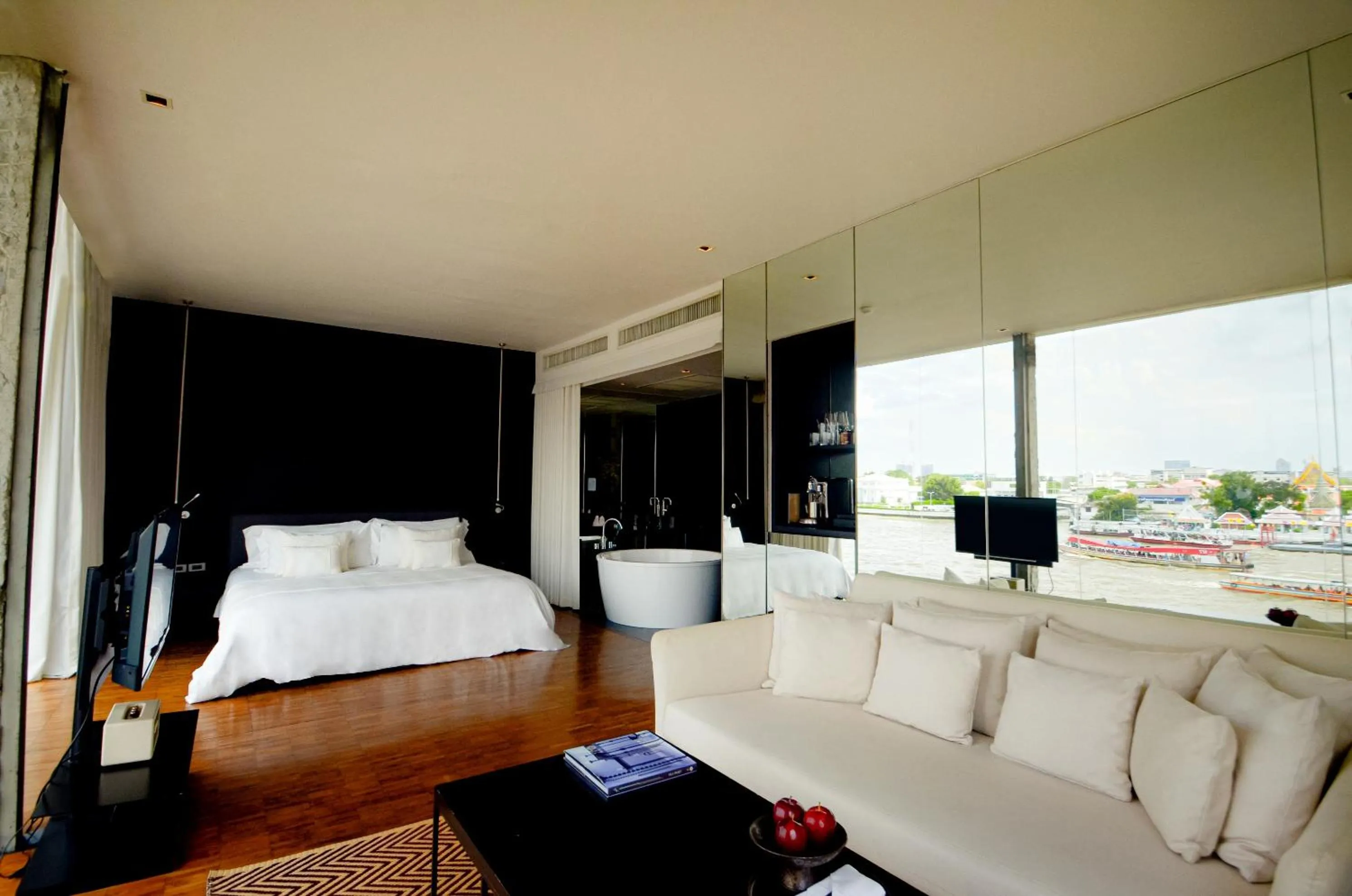 Bed in Sala Rattanakosin Bangkok