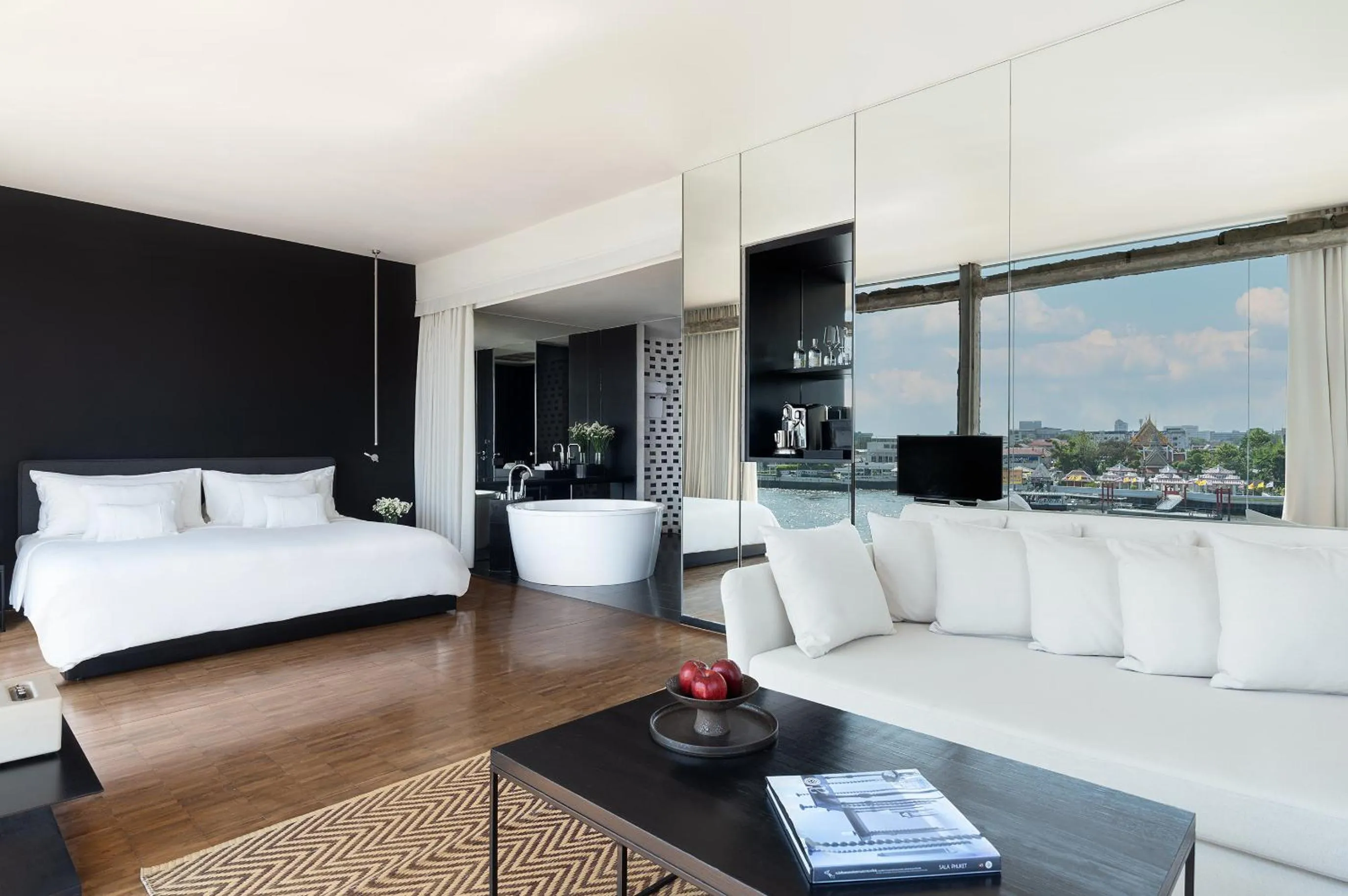 Bed in Sala Rattanakosin Bangkok