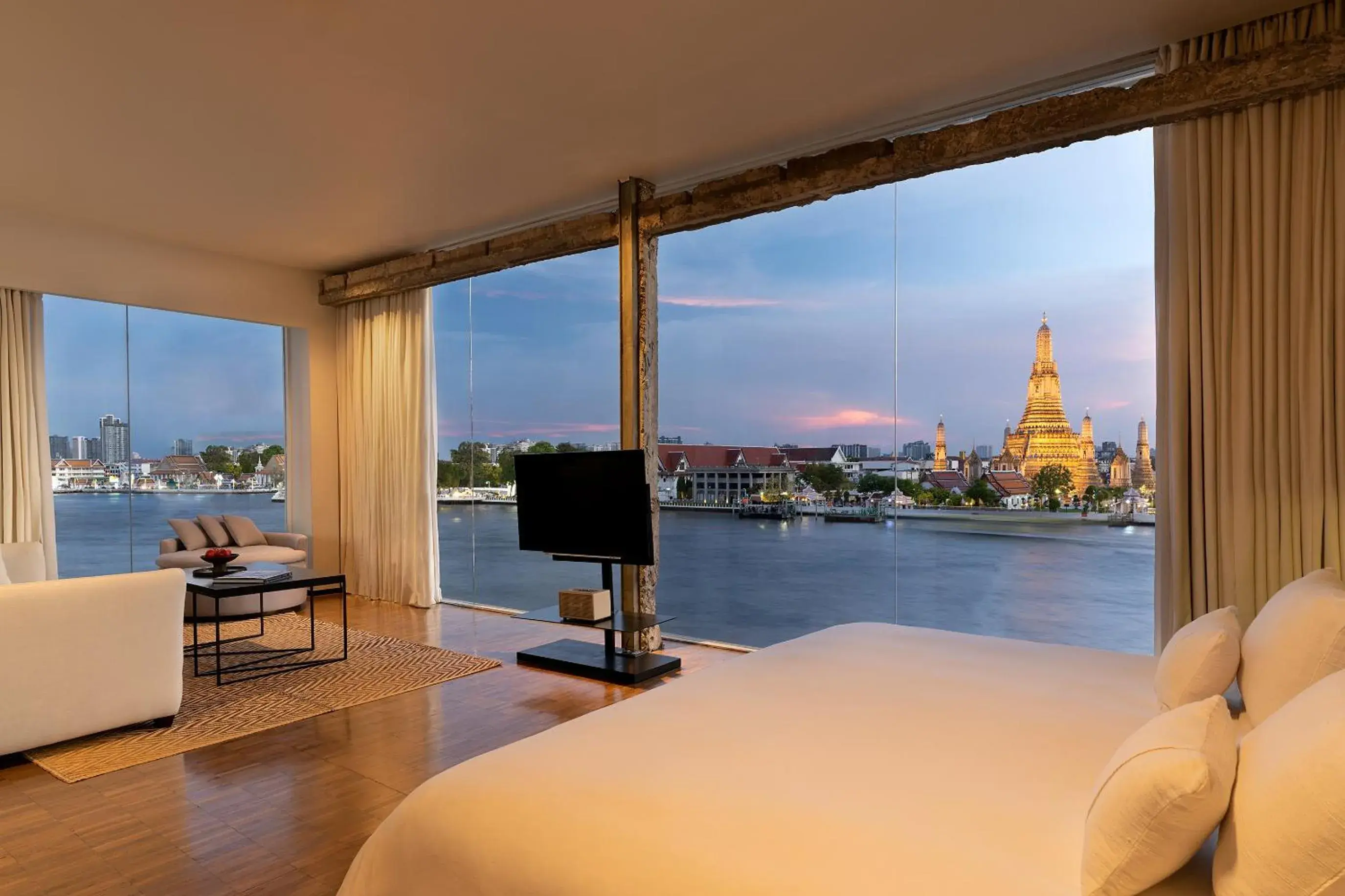 Wat Arun River View Suite in Sala Rattanakosin Bangkok Wat Arun River View Suite in Sala Rattanakosin Bangkok