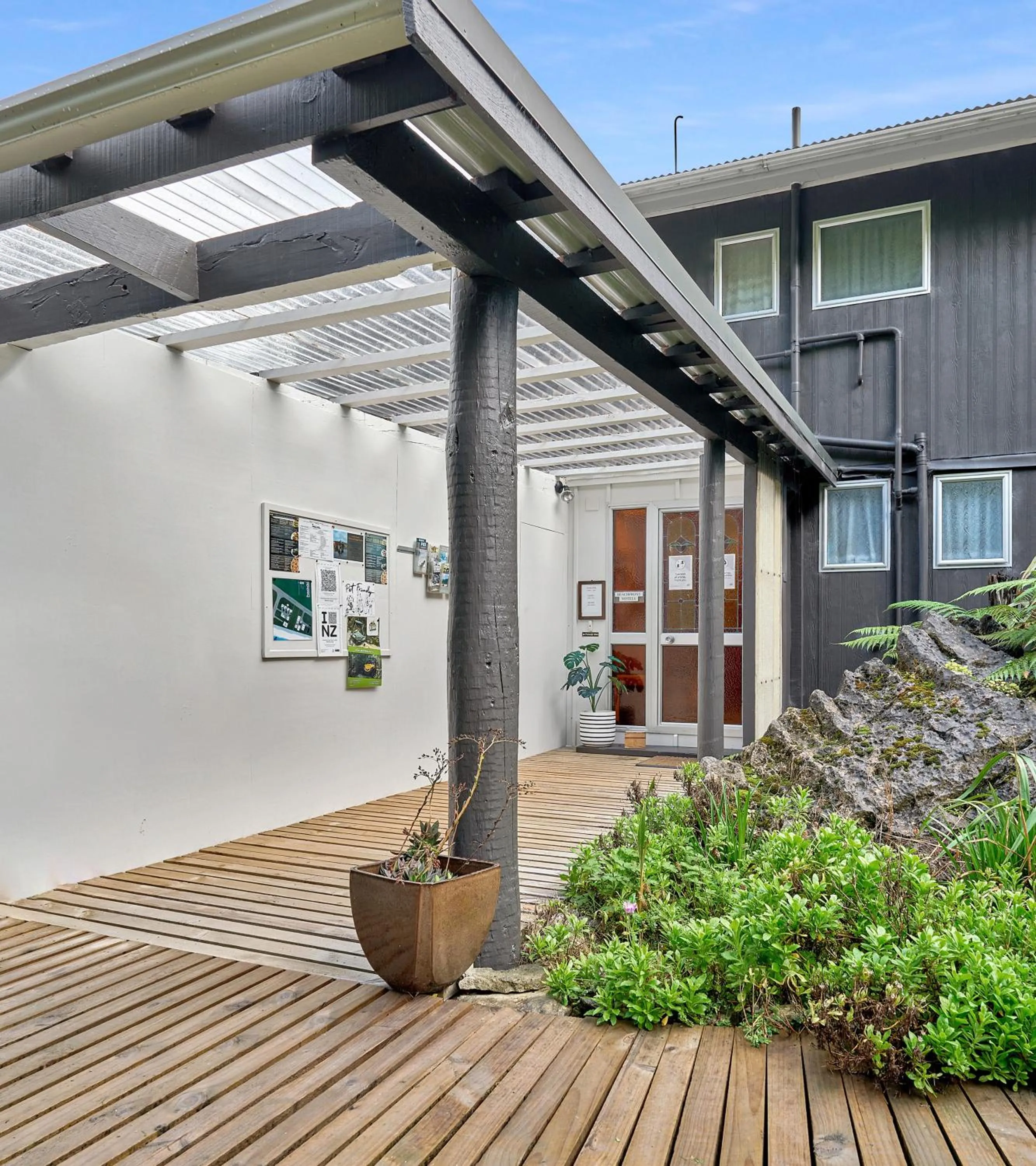 Lobby or reception in Punakaiki Beachfront Motels