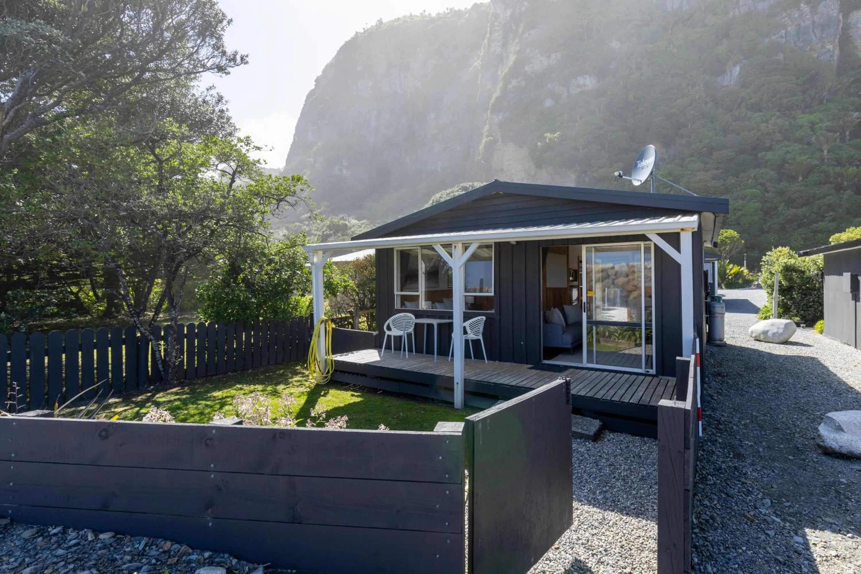 Property building in Punakaiki Beachfront Motels