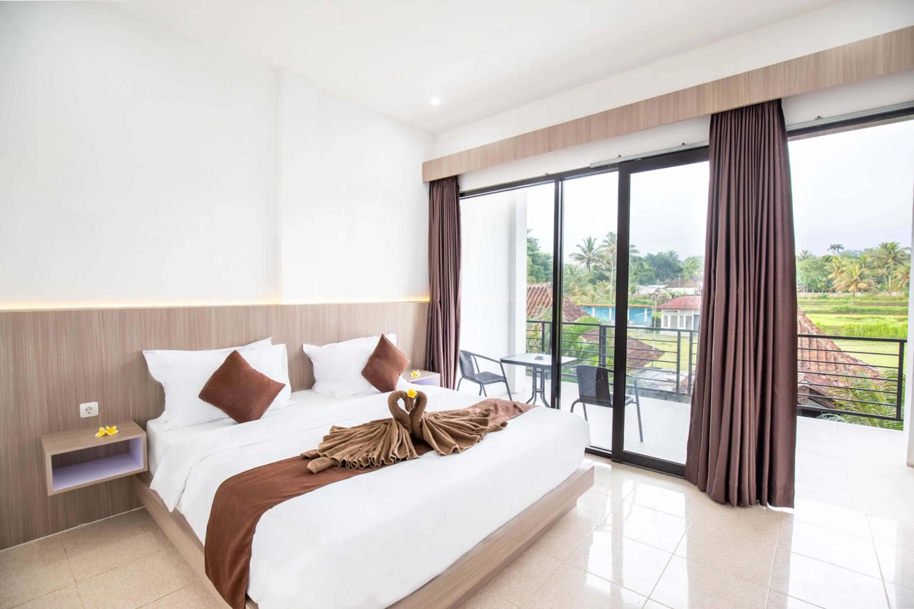 Bed in Pondok Tetebatu Cottages and Cafe