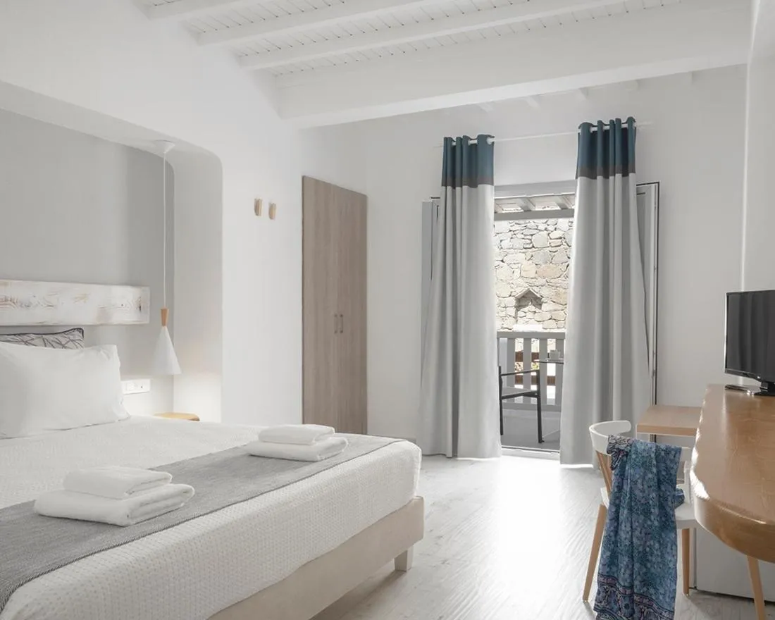 Bed in Mykonos Essence Adults Only