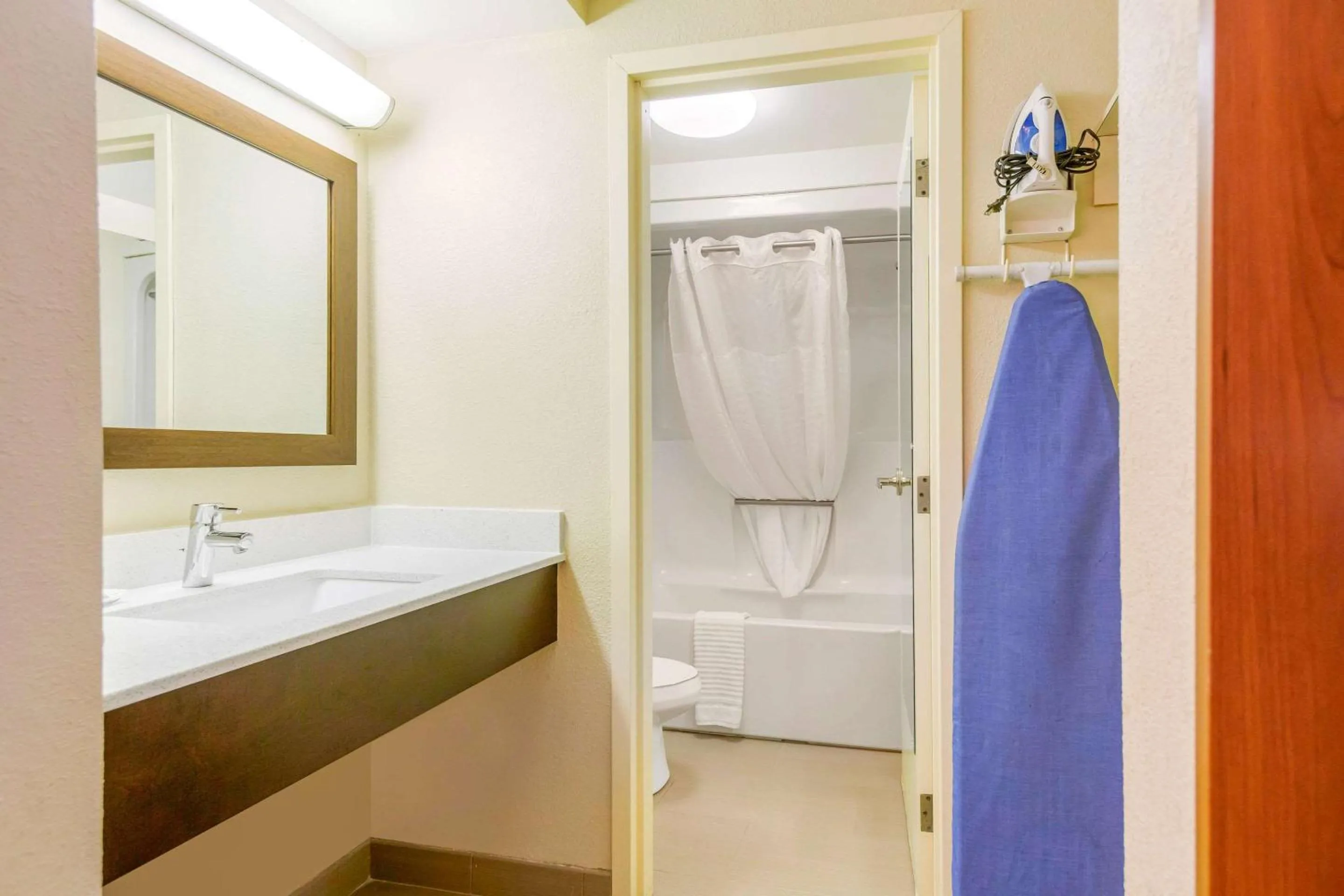 Bathroom in Quality Inn & Suites Olde Town