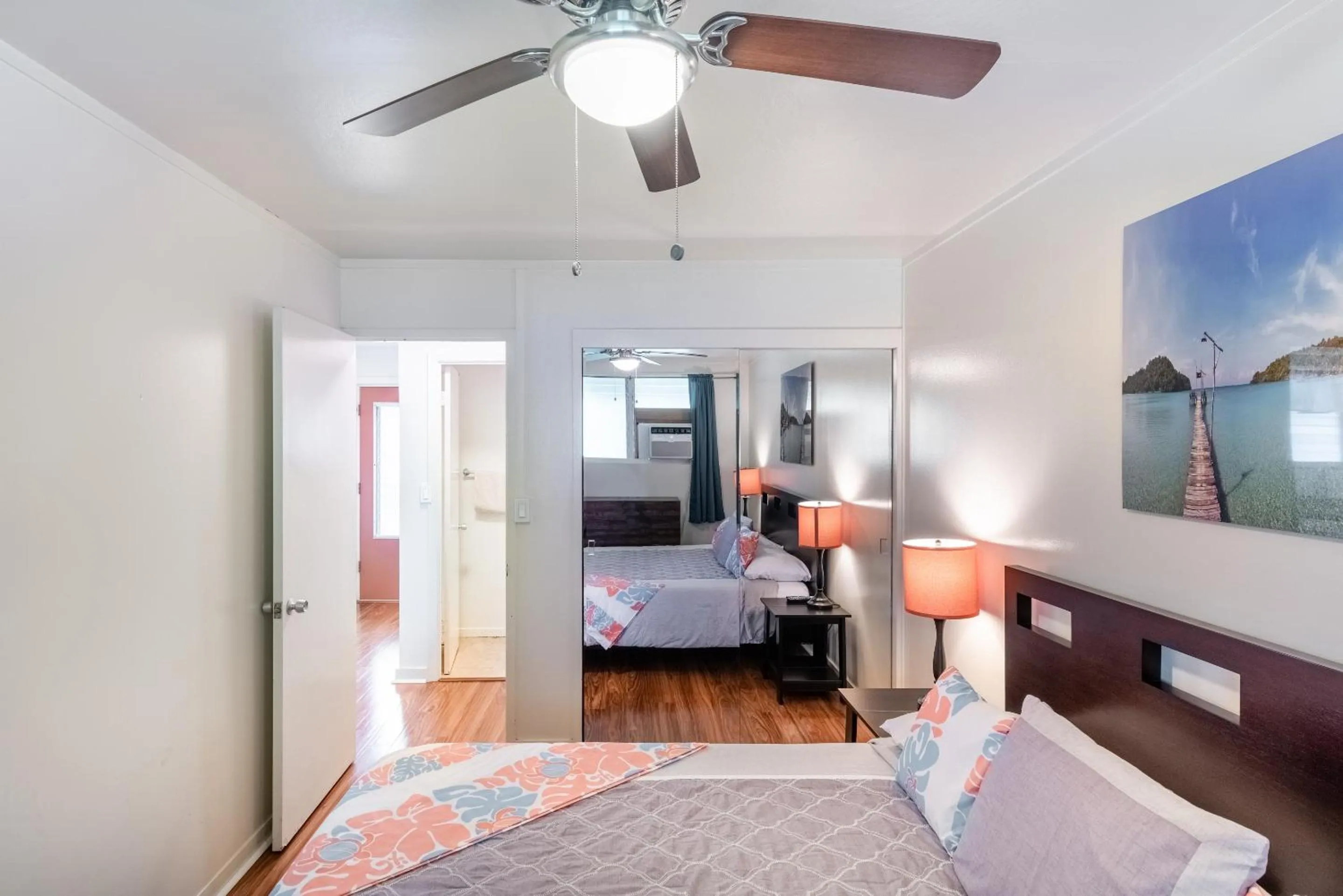 Bed in Lahaina Wonderful Condos