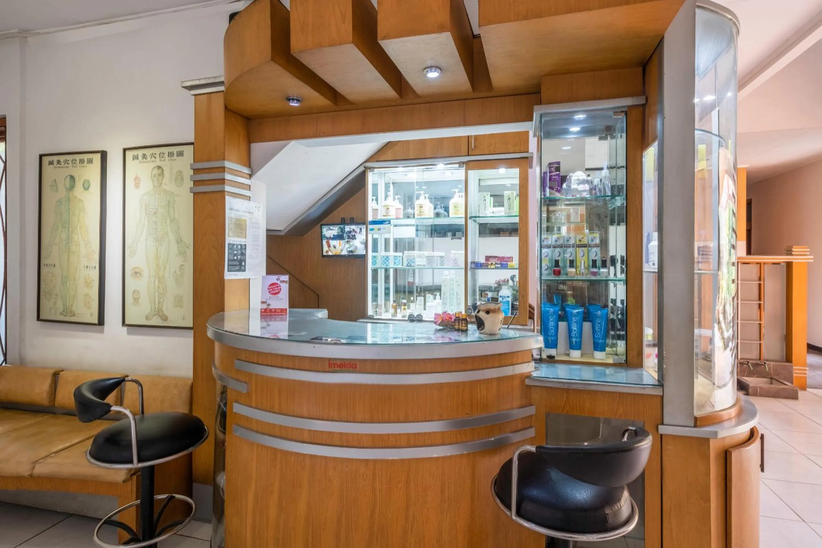 Lobby or reception in Imelda Residence Setrasari RedPartner