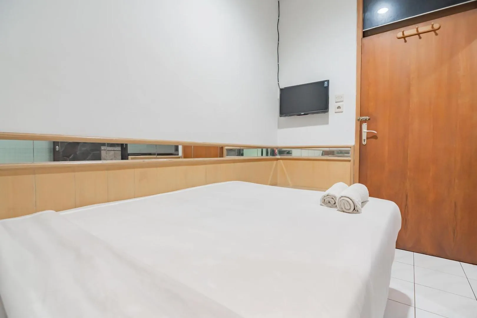 Bed in Imelda Residence Setrasari RedPartner