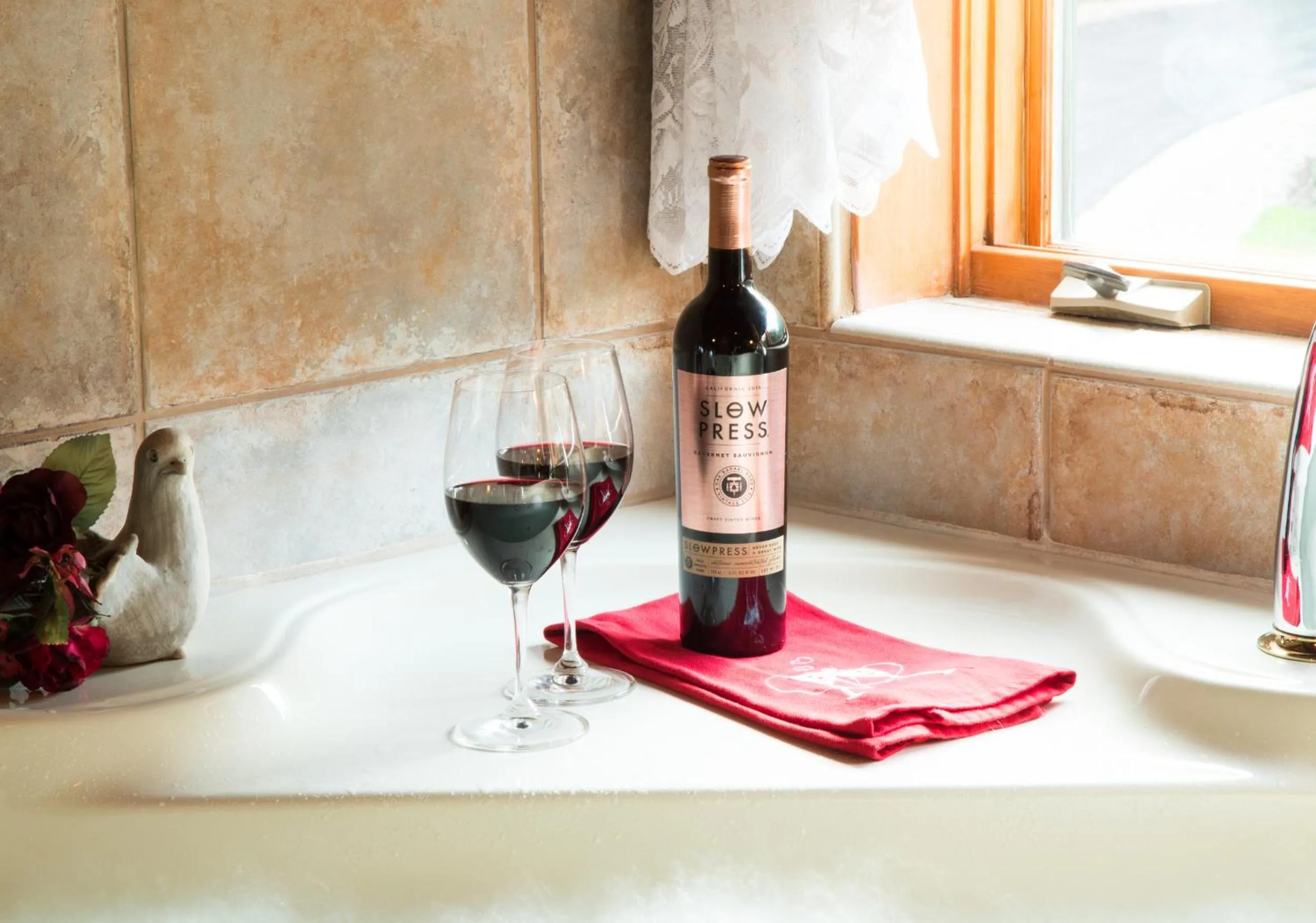 Alcoholic drinks in INN AT WAWANISSEE POINT