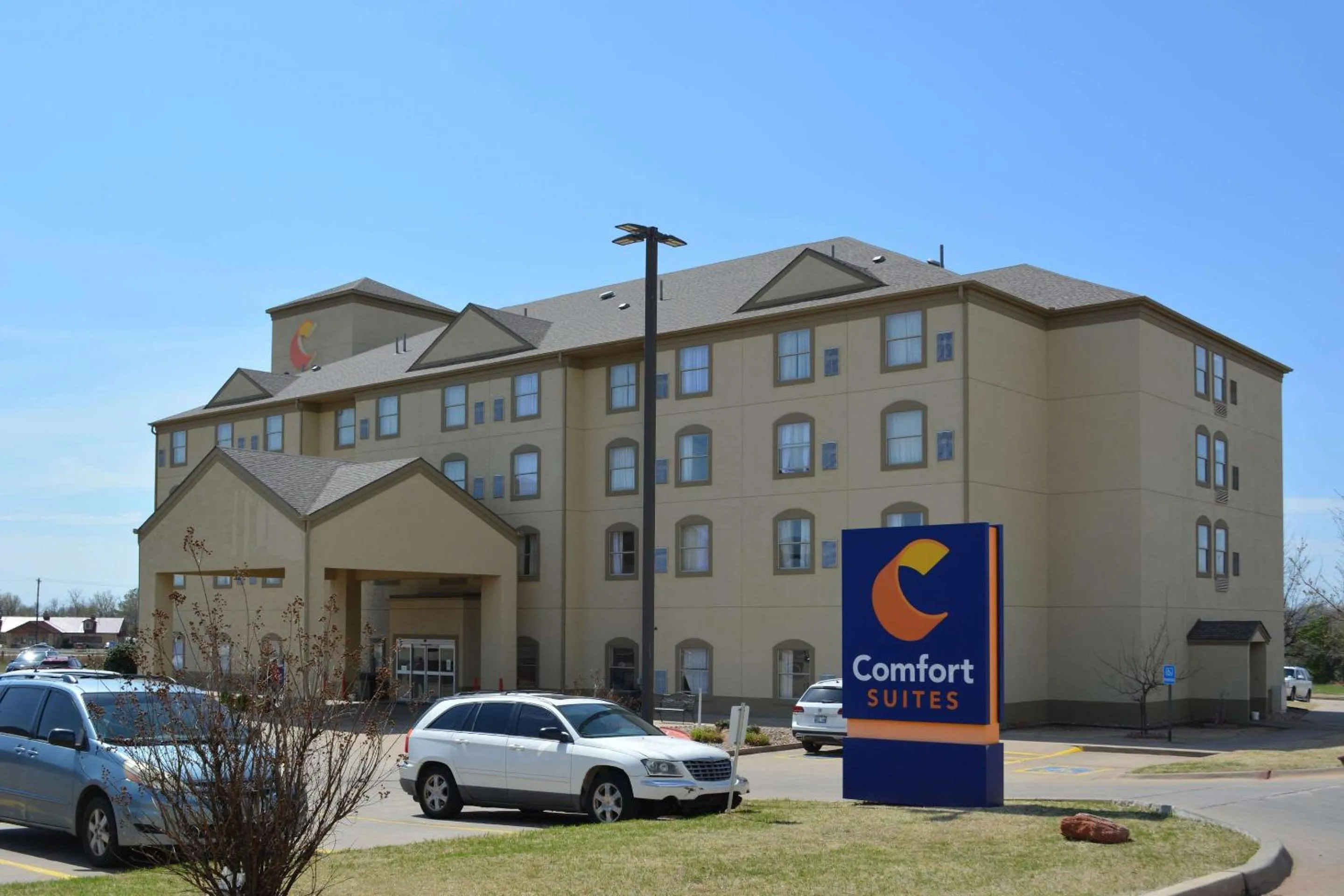 Property building in Comfort Suites Yukon - SW Oklahoma City