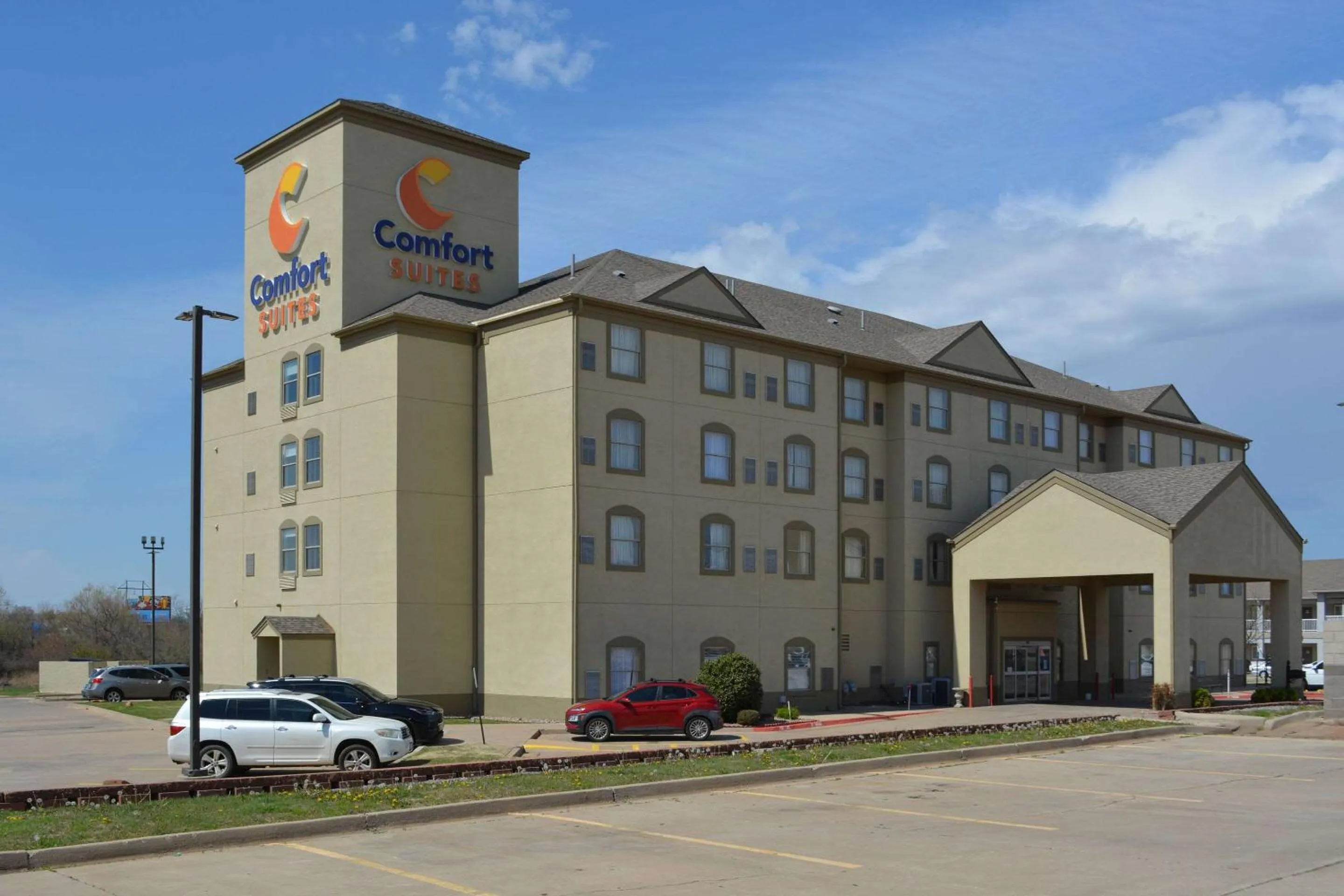 Property building in Comfort Suites Yukon - SW Oklahoma City
