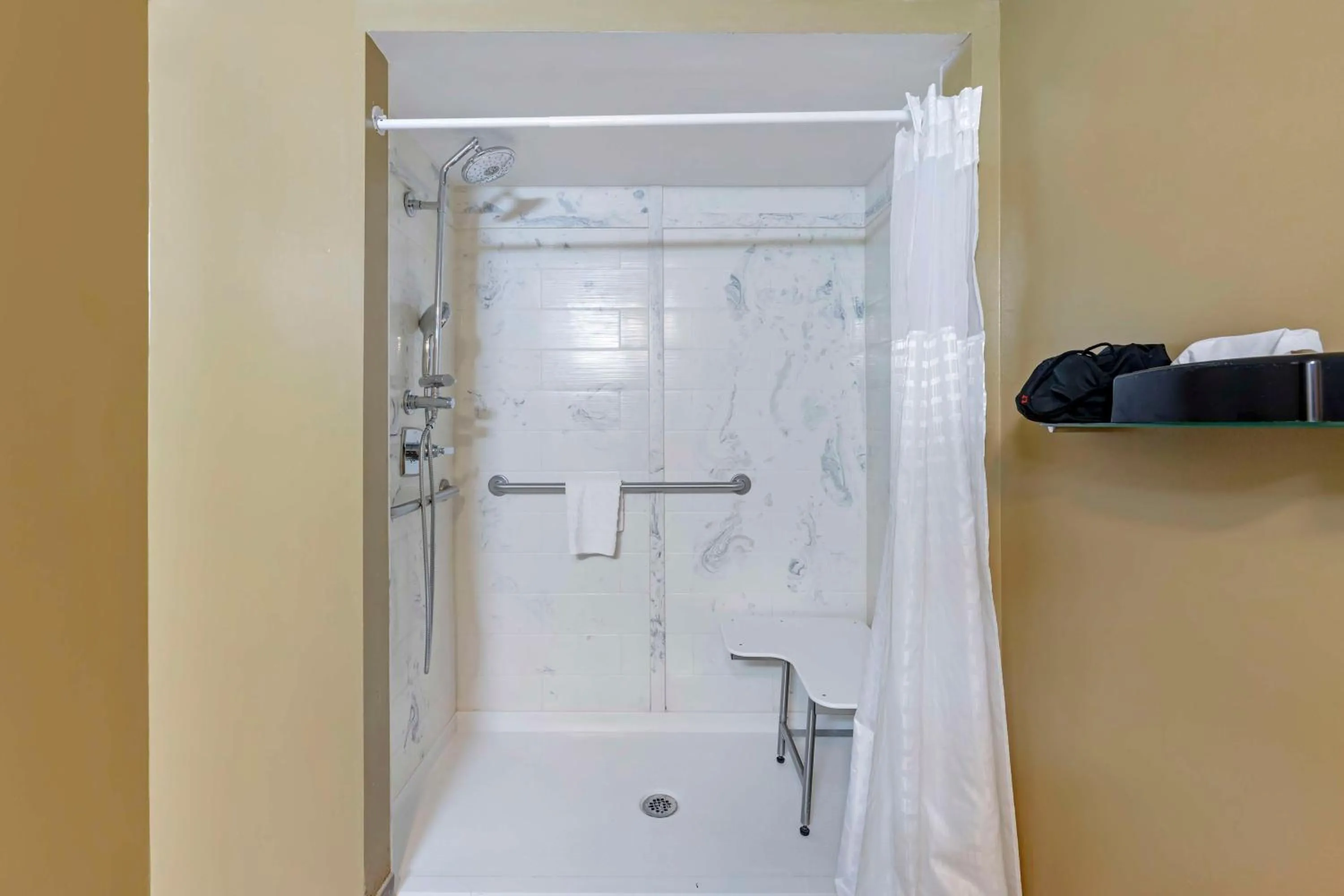 Bathroom in Best Western Kimball Inn