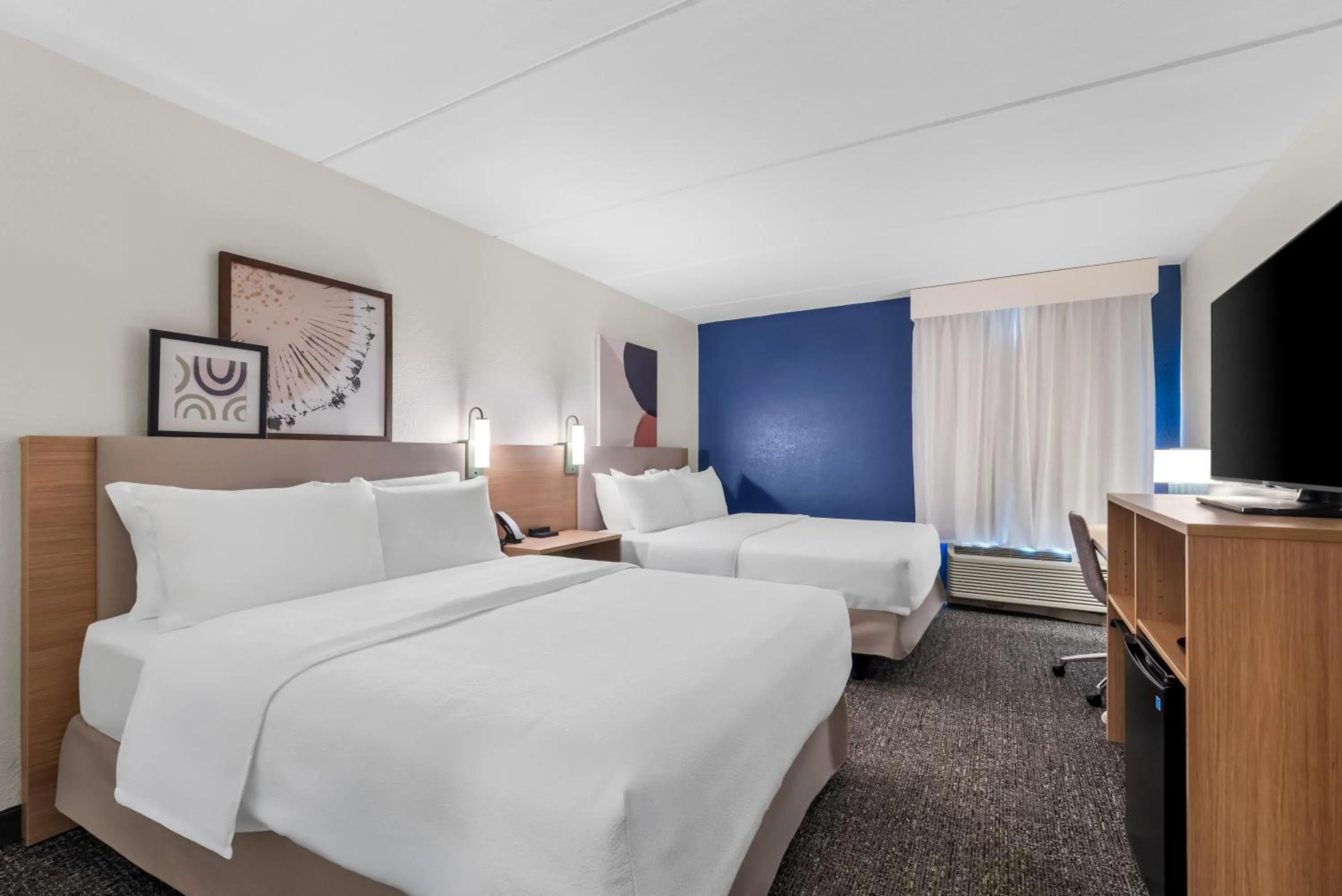 Bed in Spark by Hilton Kimball