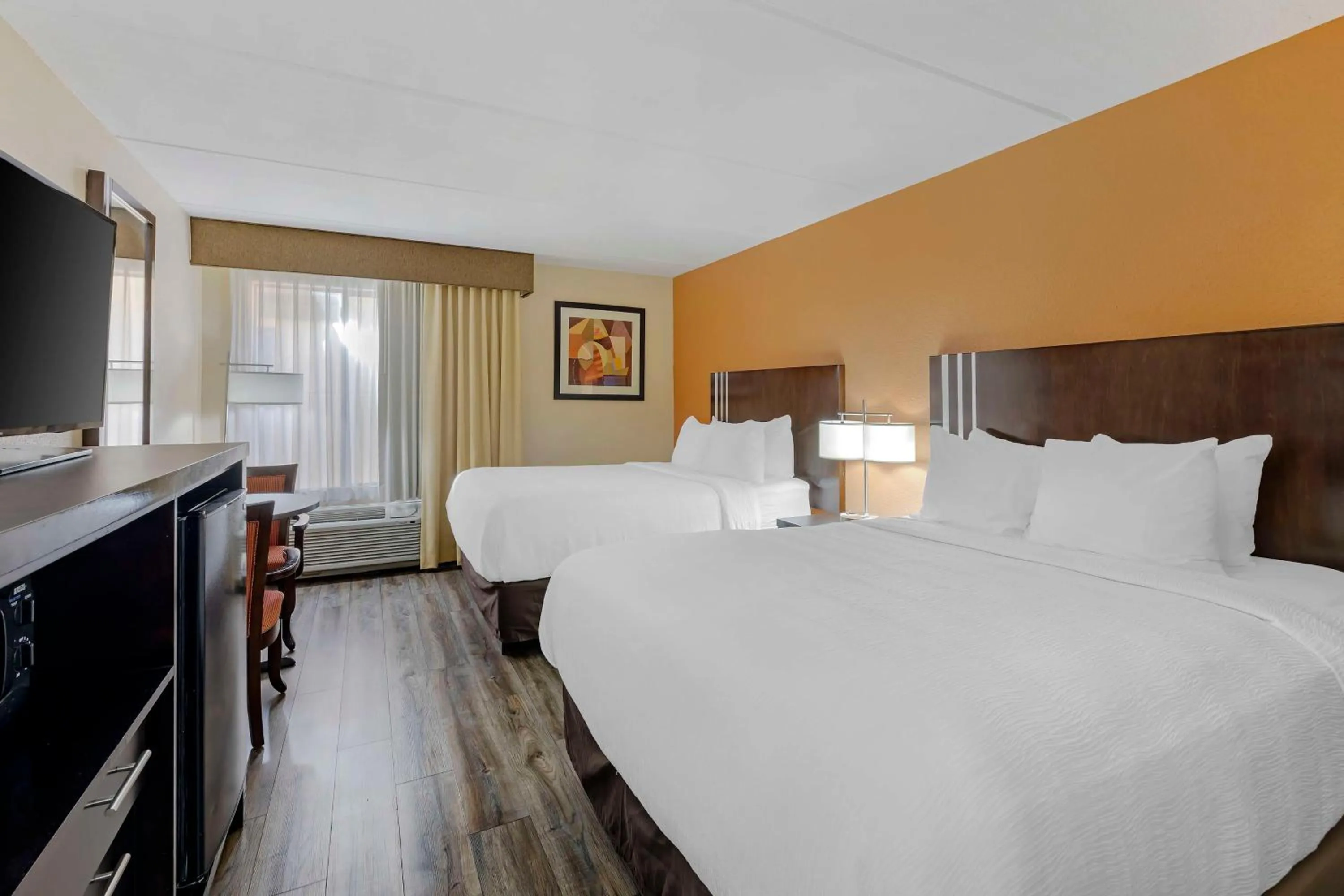 Bedroom, Bed in Best Western Kimball Inn