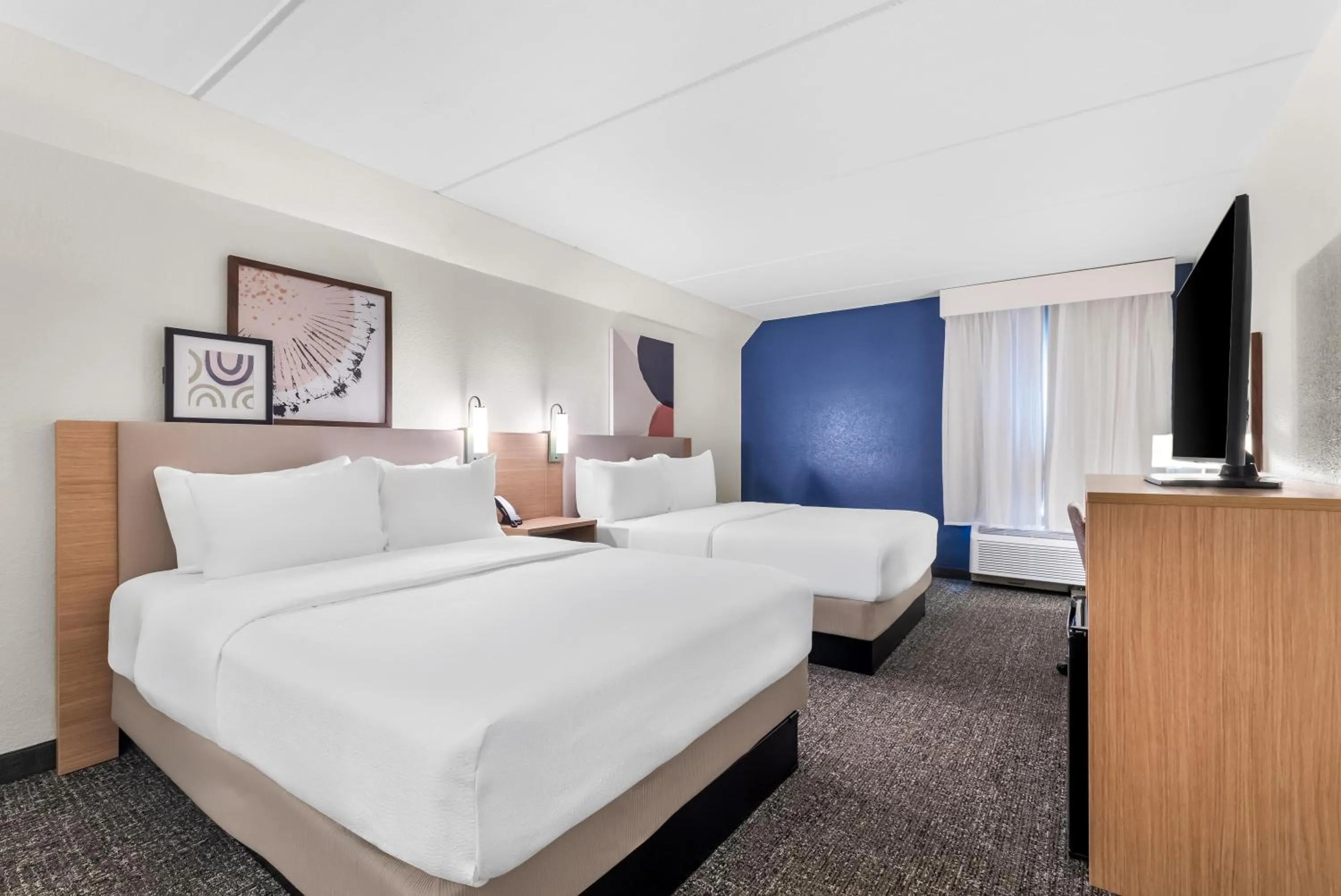 Bed in Spark by Hilton Kimball