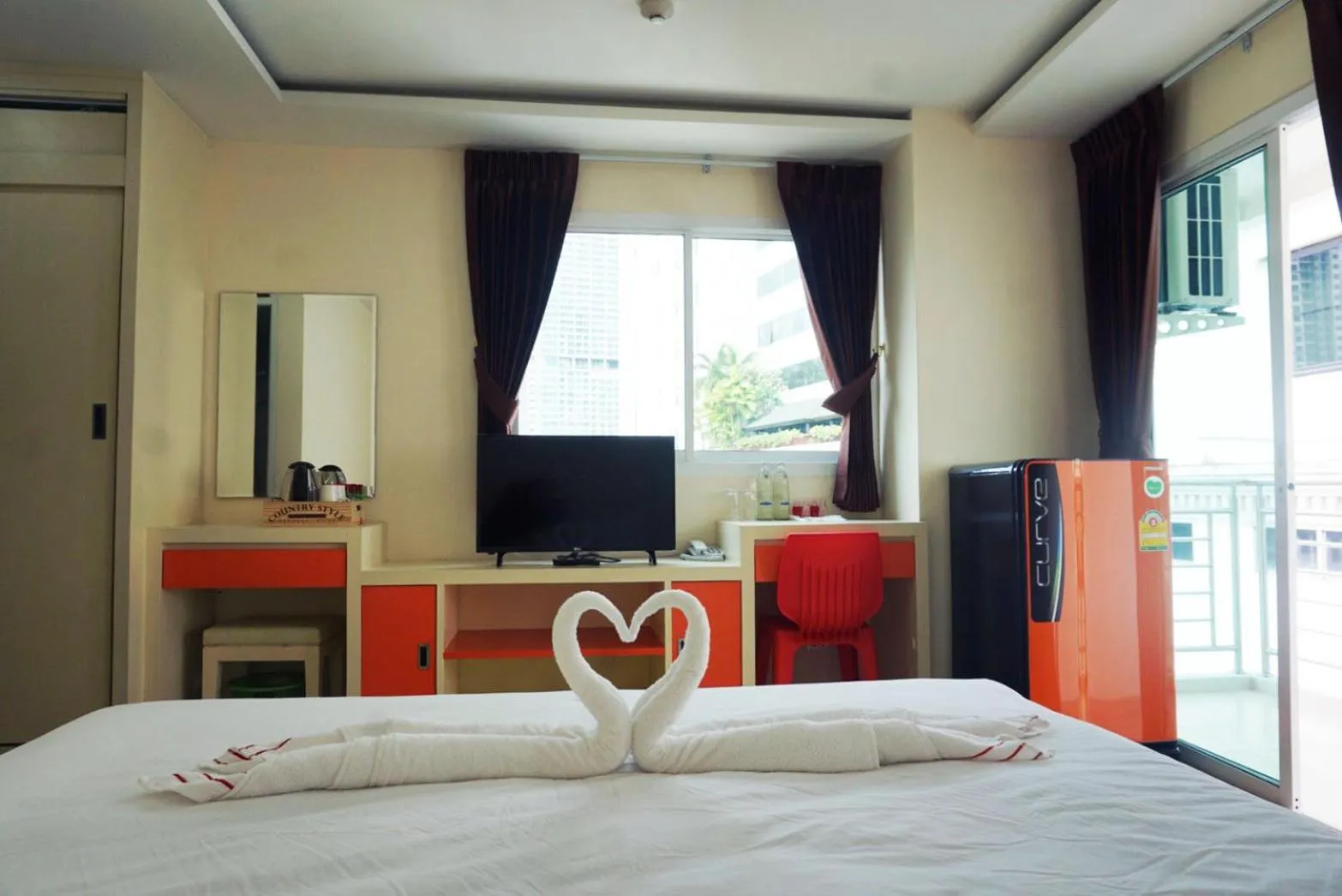 Bed in The Cosy River