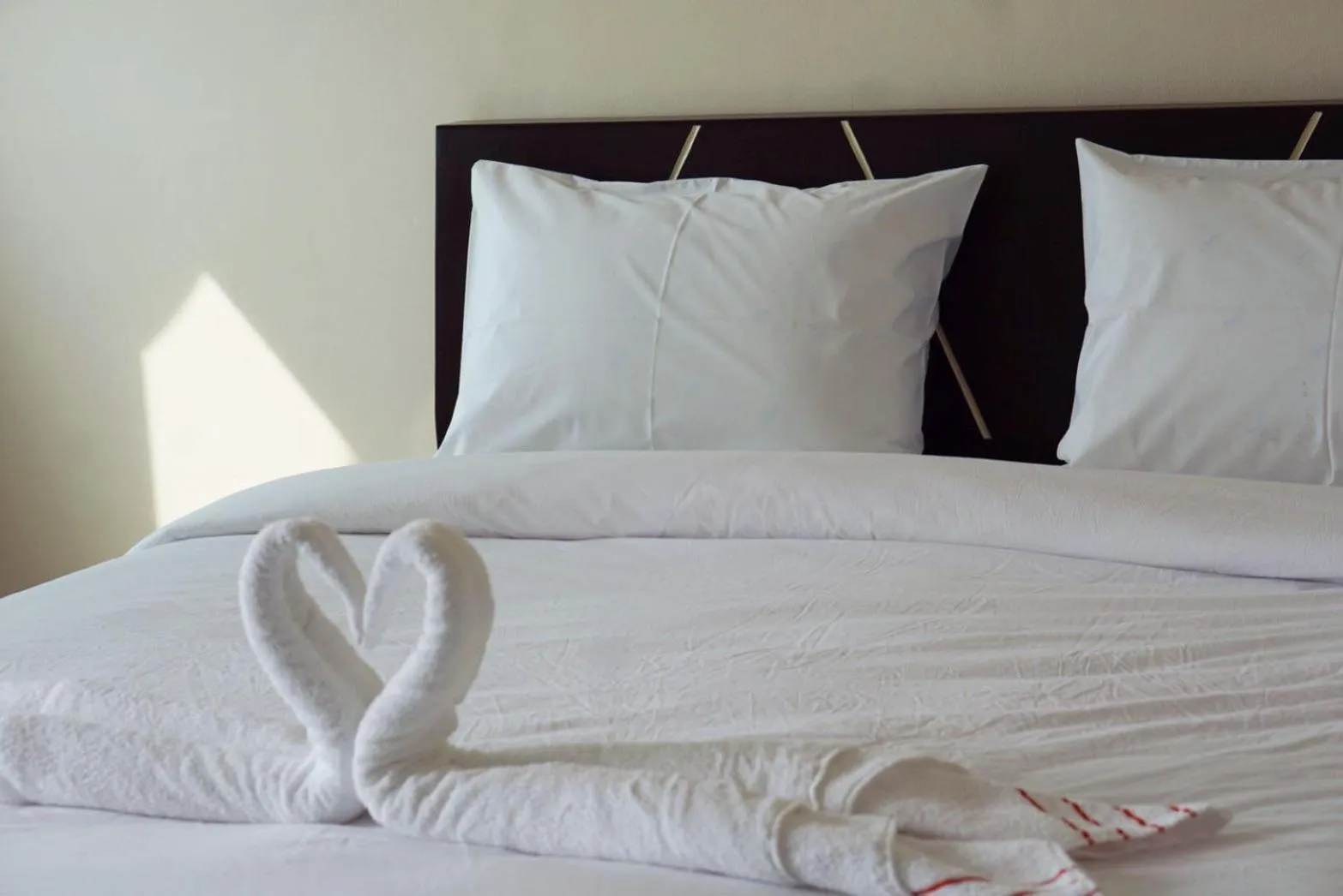 Bed in The Cosy River