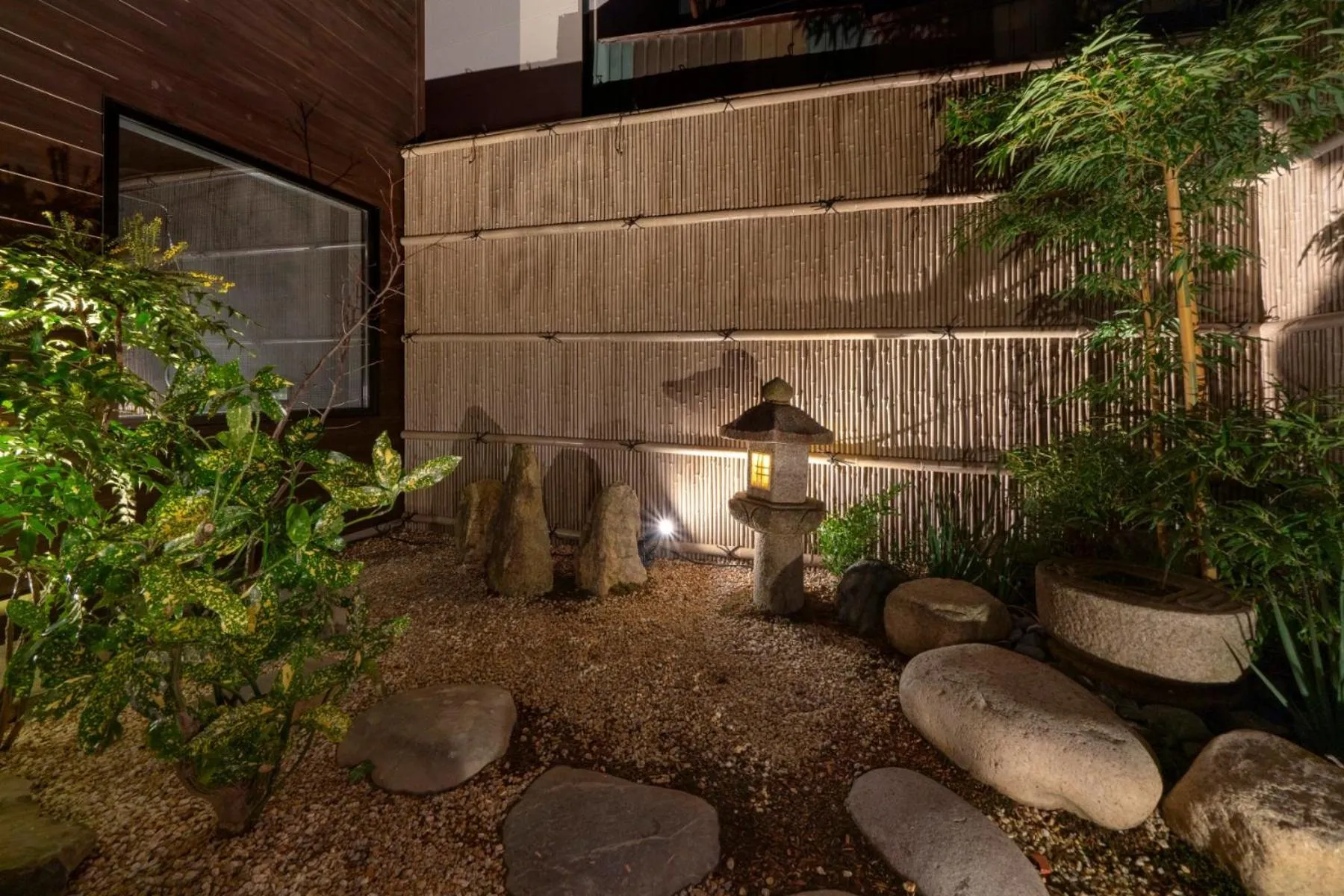 Garden in Ainotsuji Machiya House