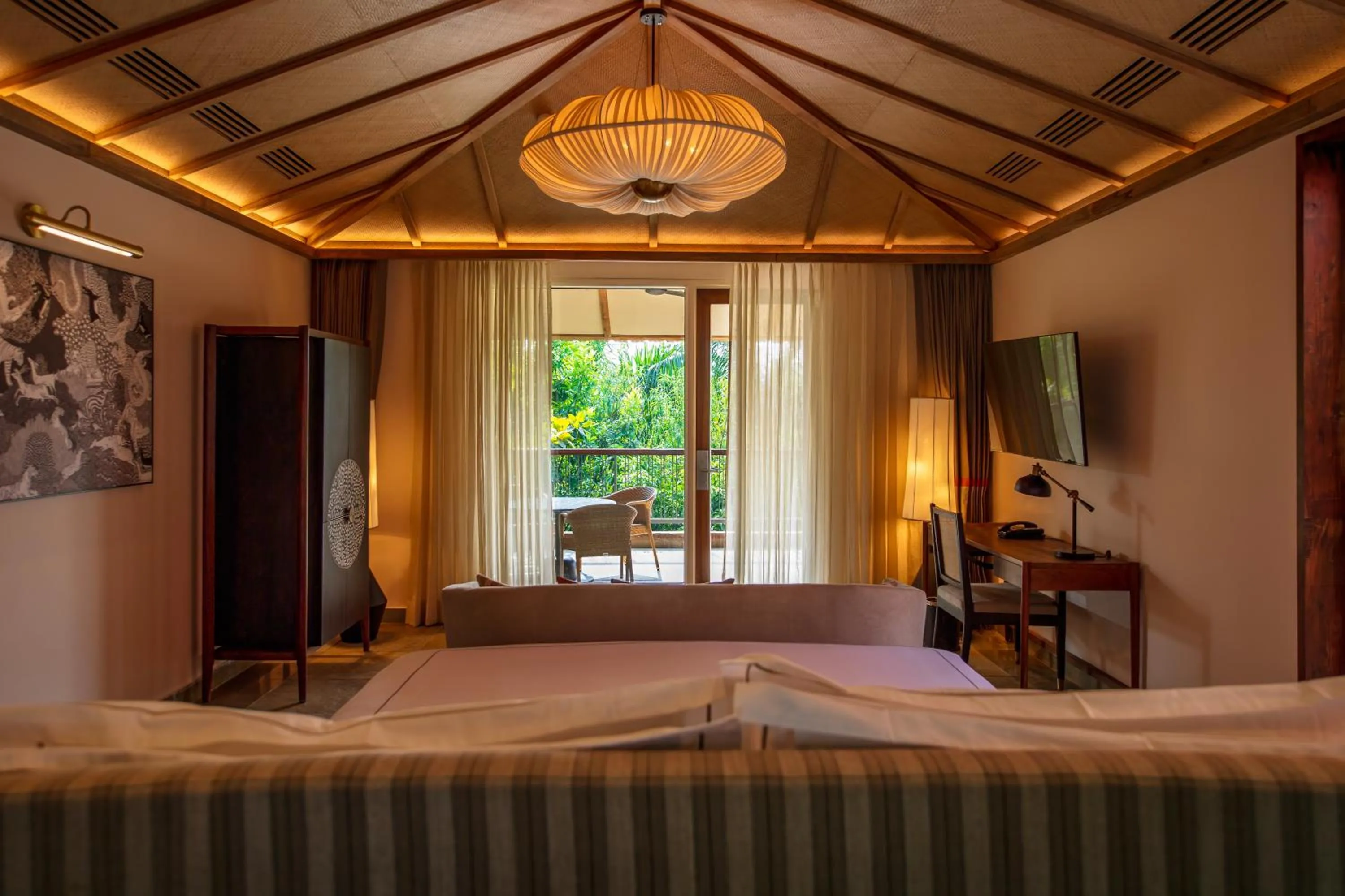 Balcony/Terrace, Bed in Taj Sawai,Ranthambore
