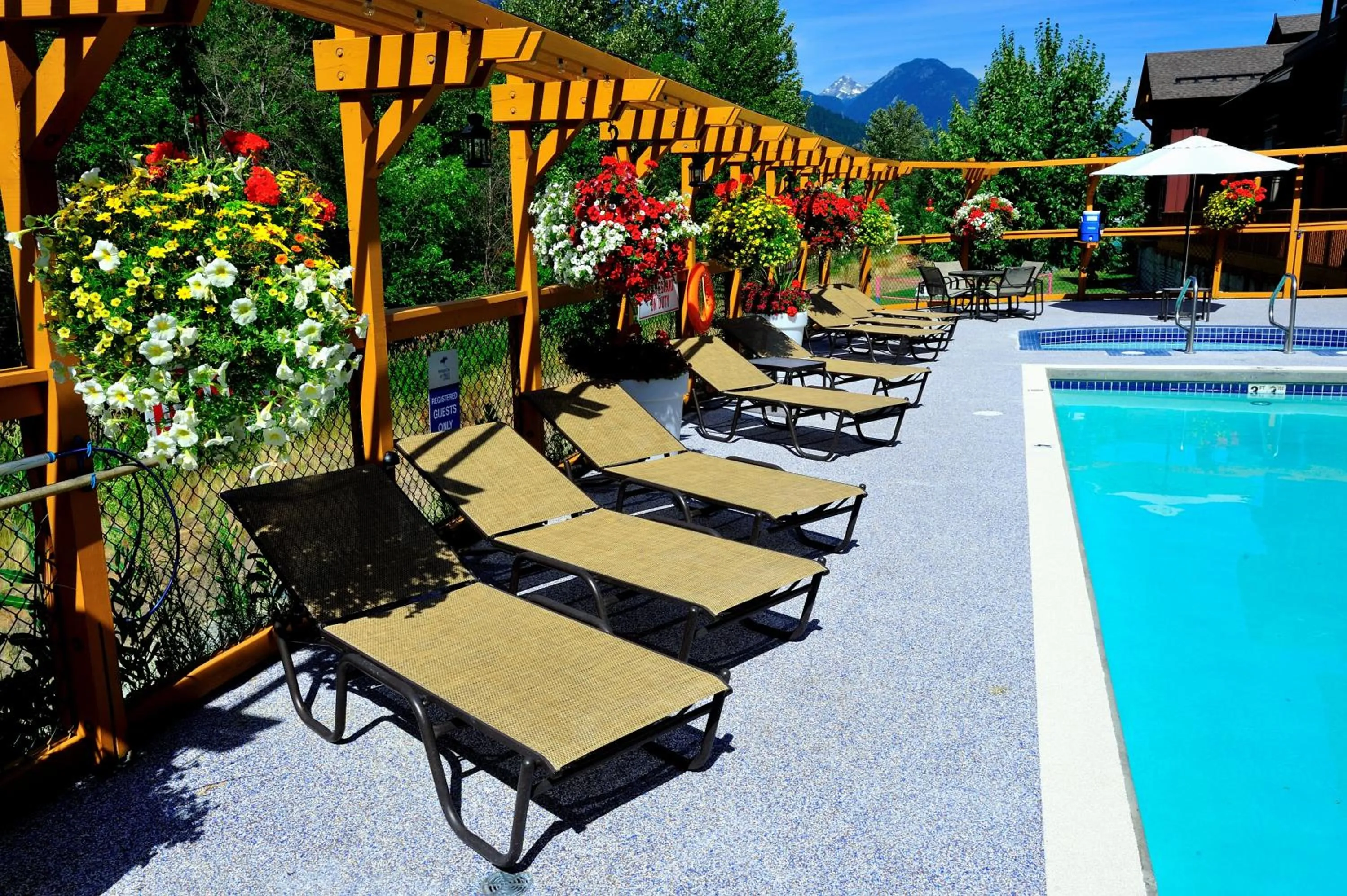 Balcony/Terrace in Pemberton Valley Lodge