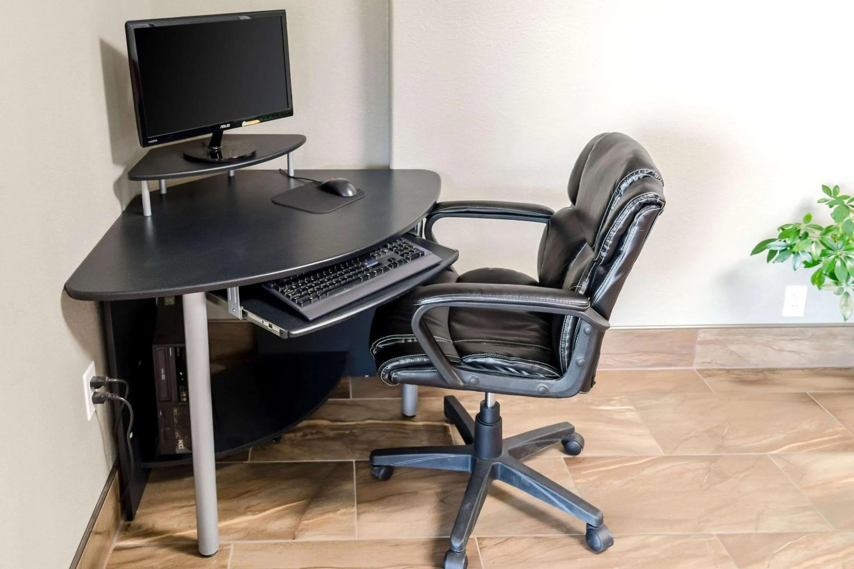 Business facilities in Rodeway Inn Vicksburg