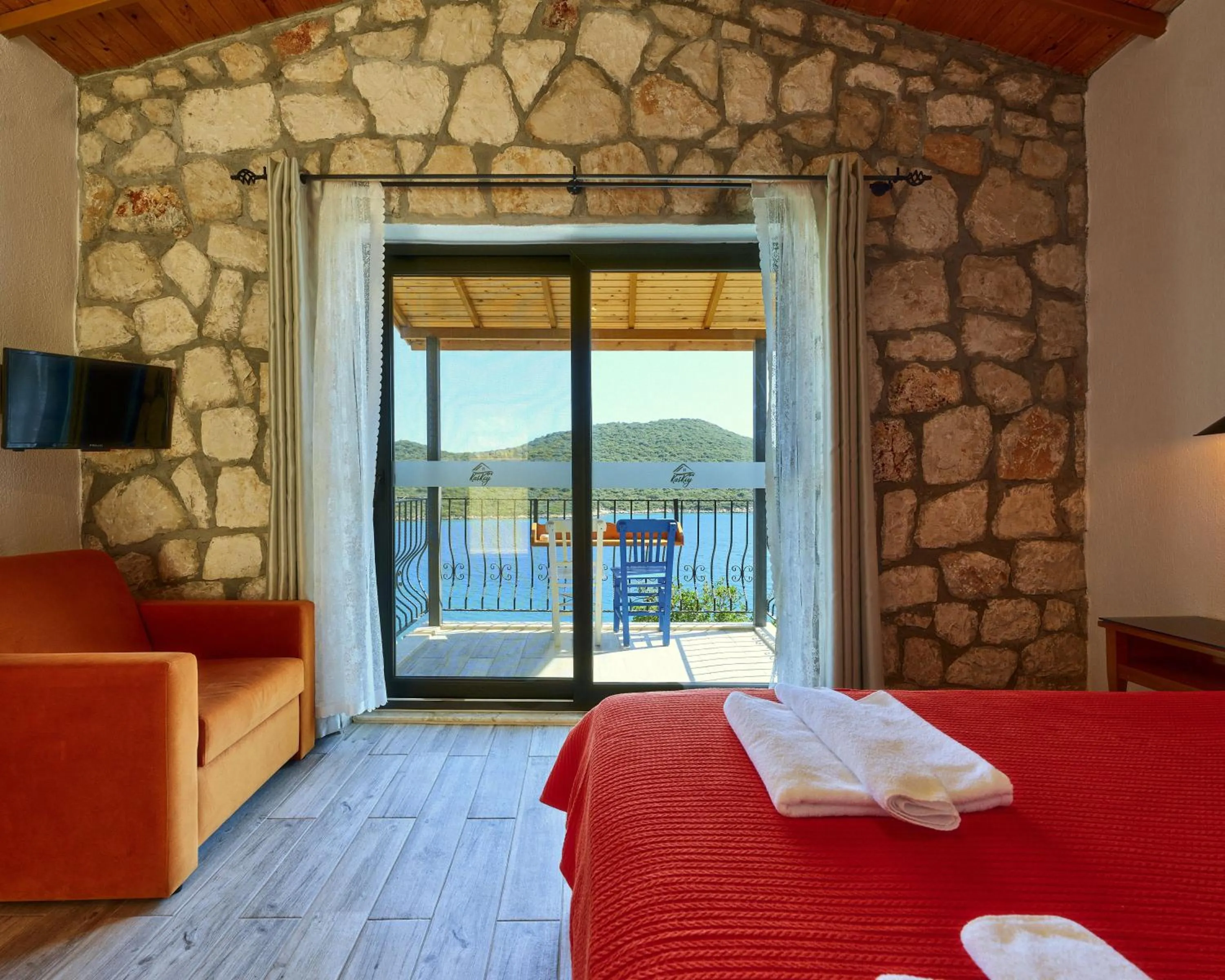 Bed in Kaş Köy Hotel