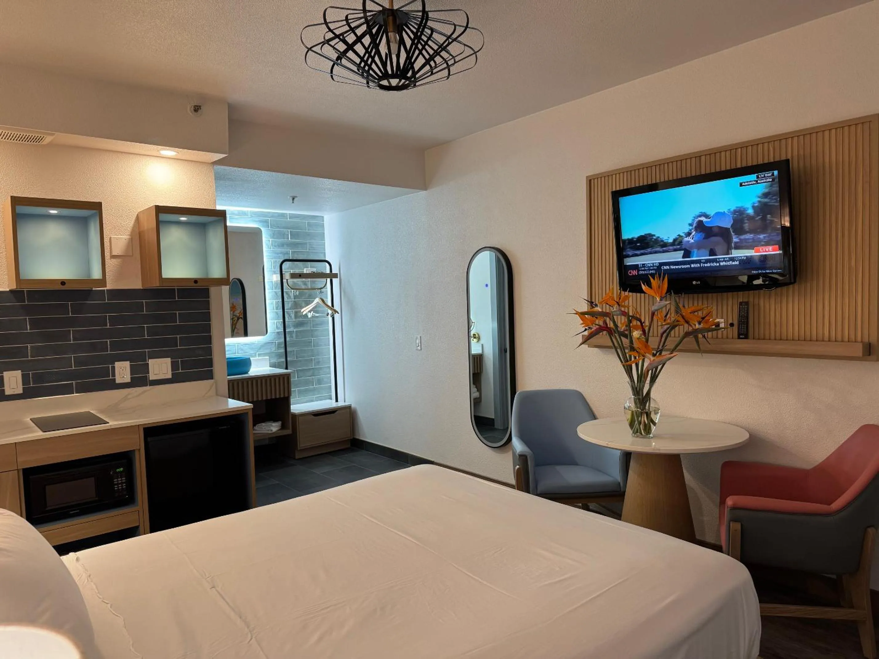 Bedroom, Bed in Rodeway Inn Encinitas North