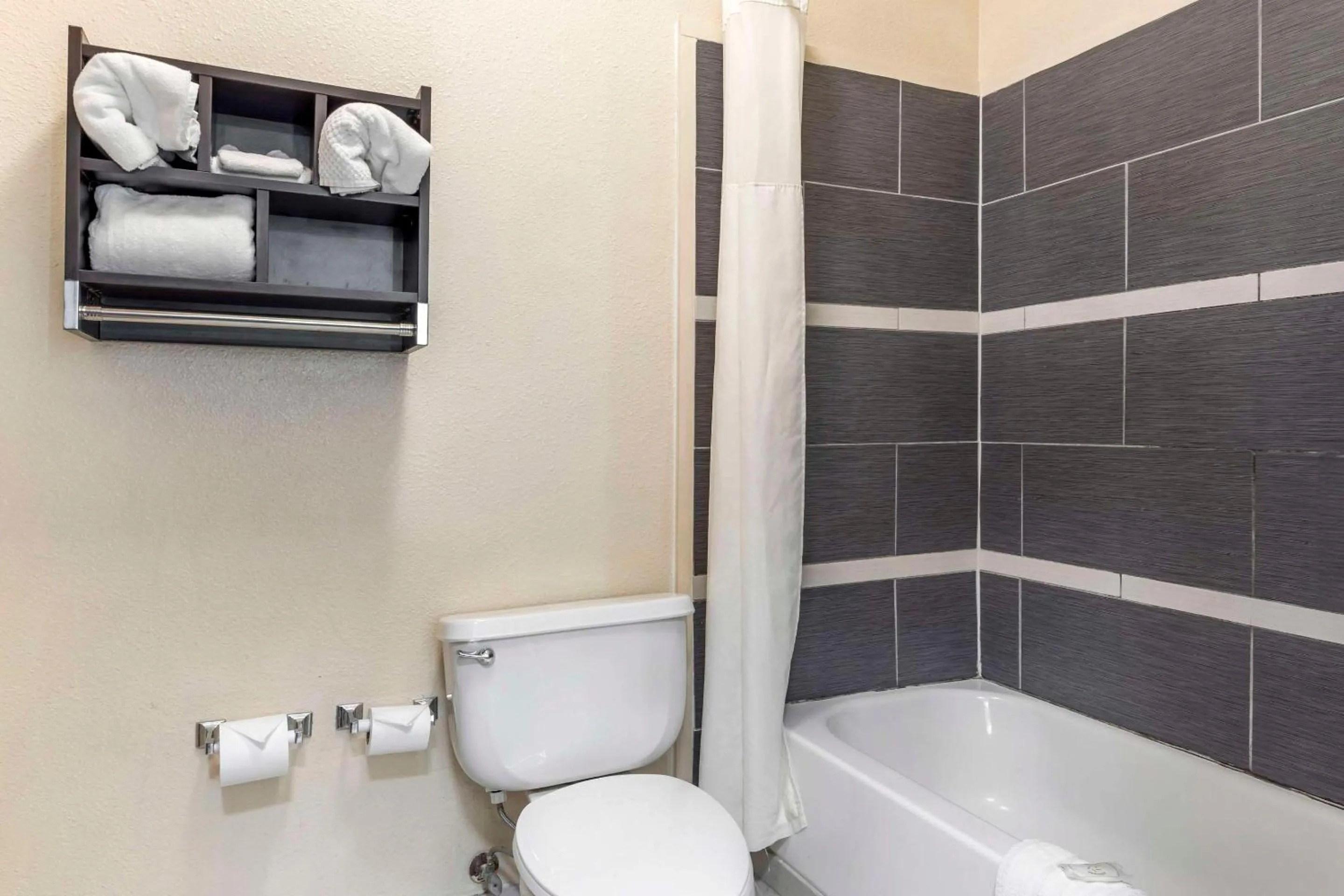 Bedroom in Quality Inn & Suites Wichita Falls I-44