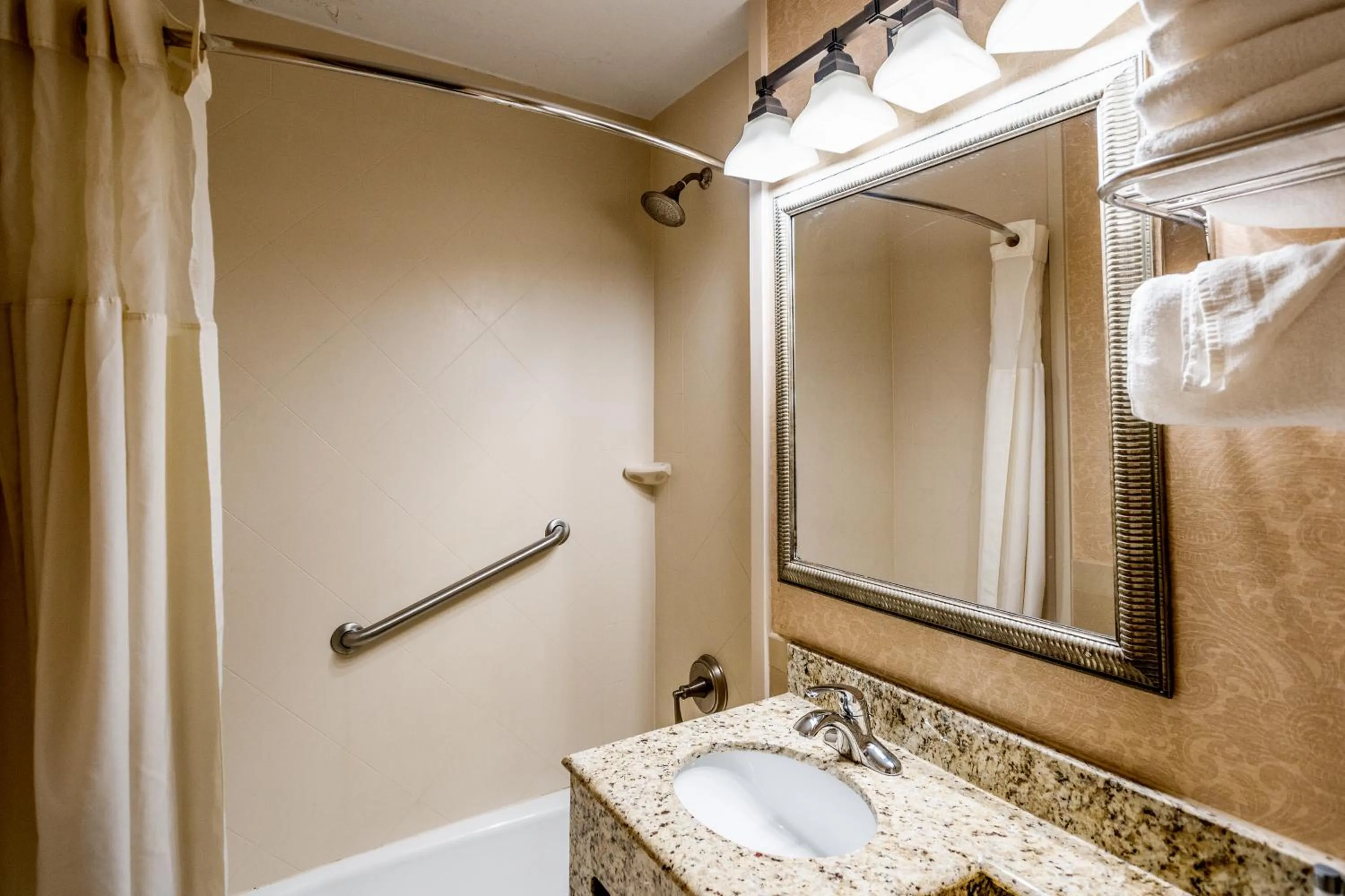 Bathroom in Anchor Inn