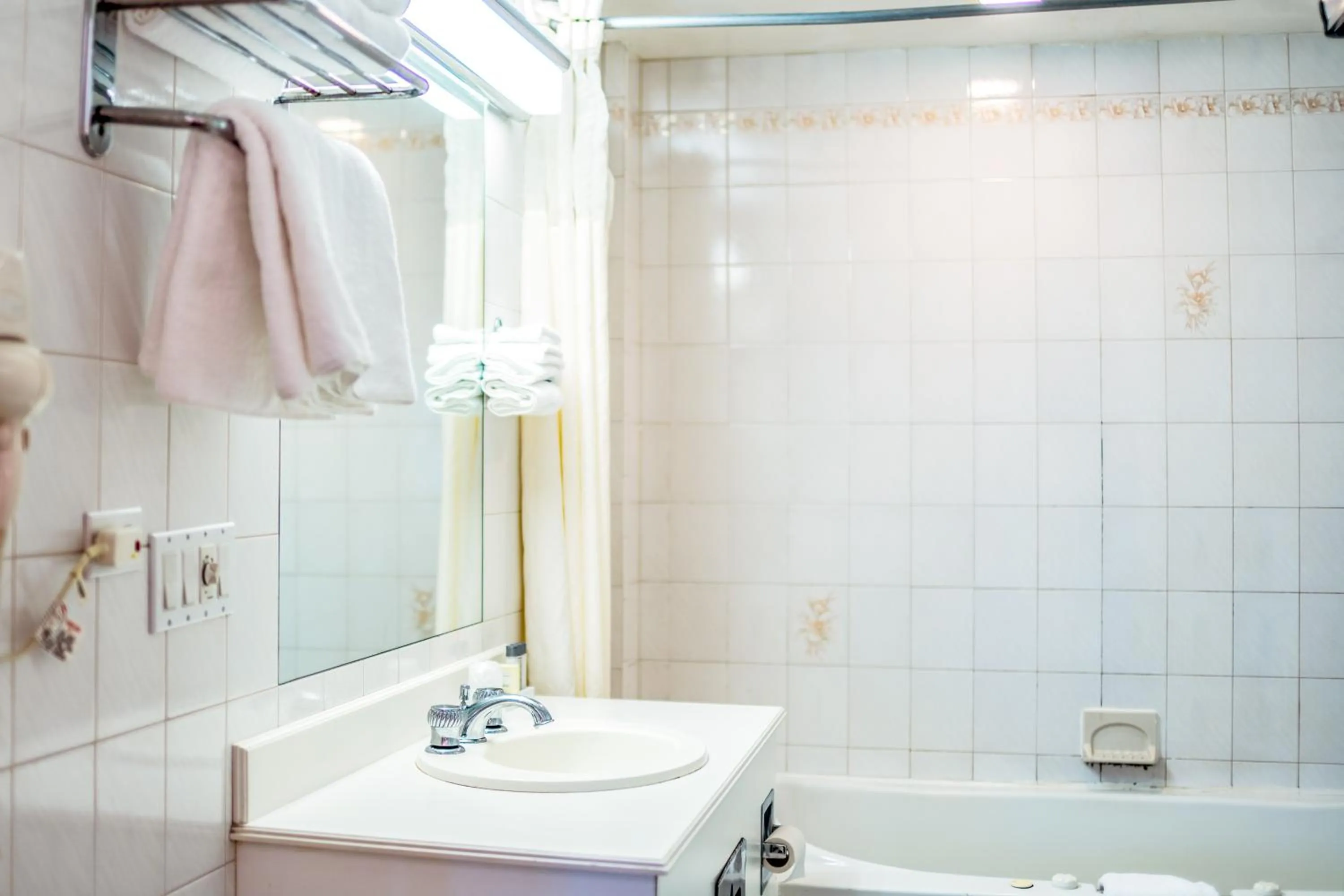 Bathroom in Anchor Inn