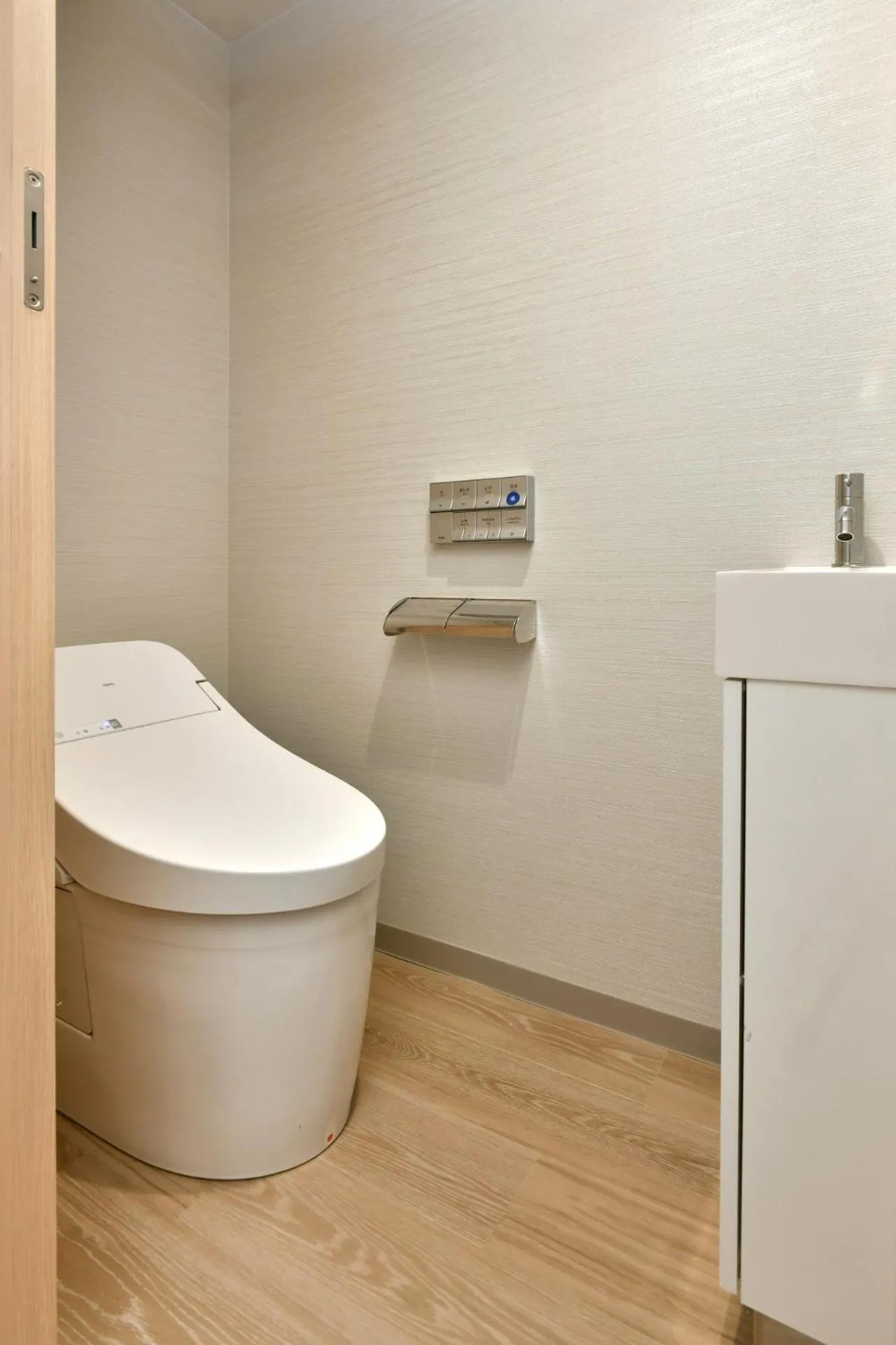 Toilet in Nagoya Sakae Washington Hotel Plaza