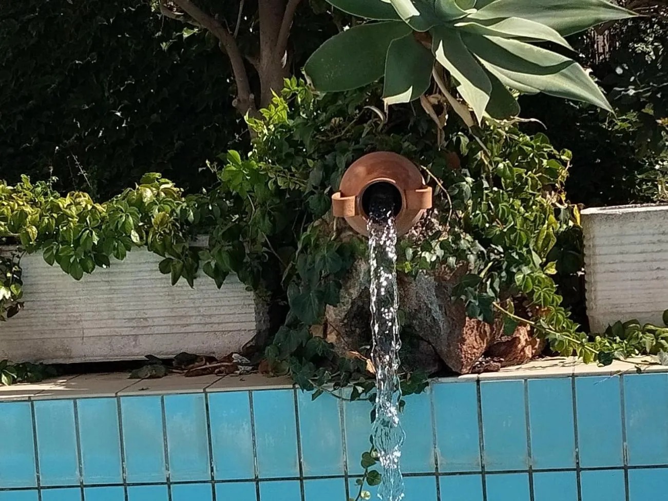 Pool view in Villa Thomas BB conduzione familiare